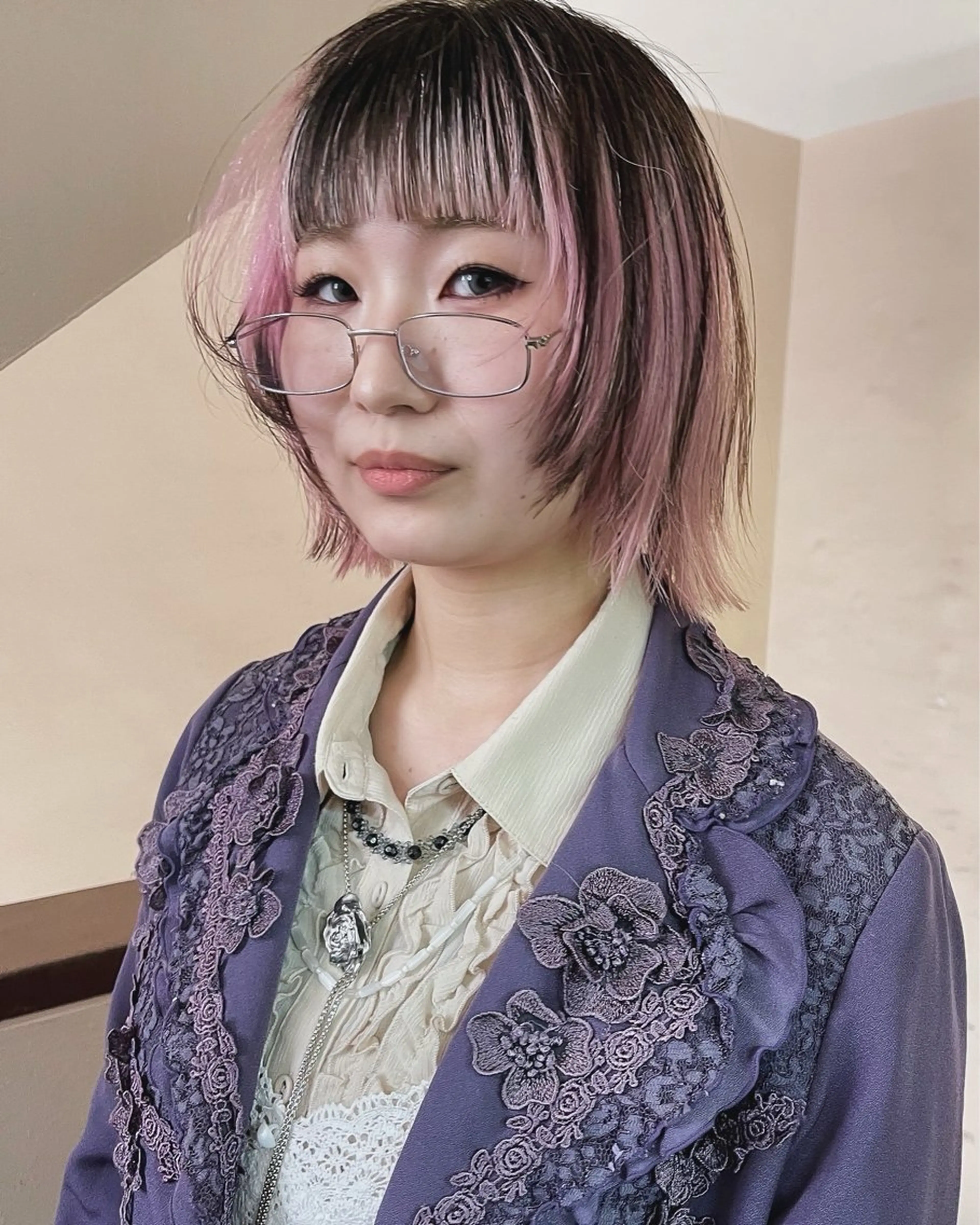 ミディアム カラー カット ヘアカラー トリートメント ヘアセット 安部佑哉/ハイトーン /レイヤー/グランジのヘアスタイル