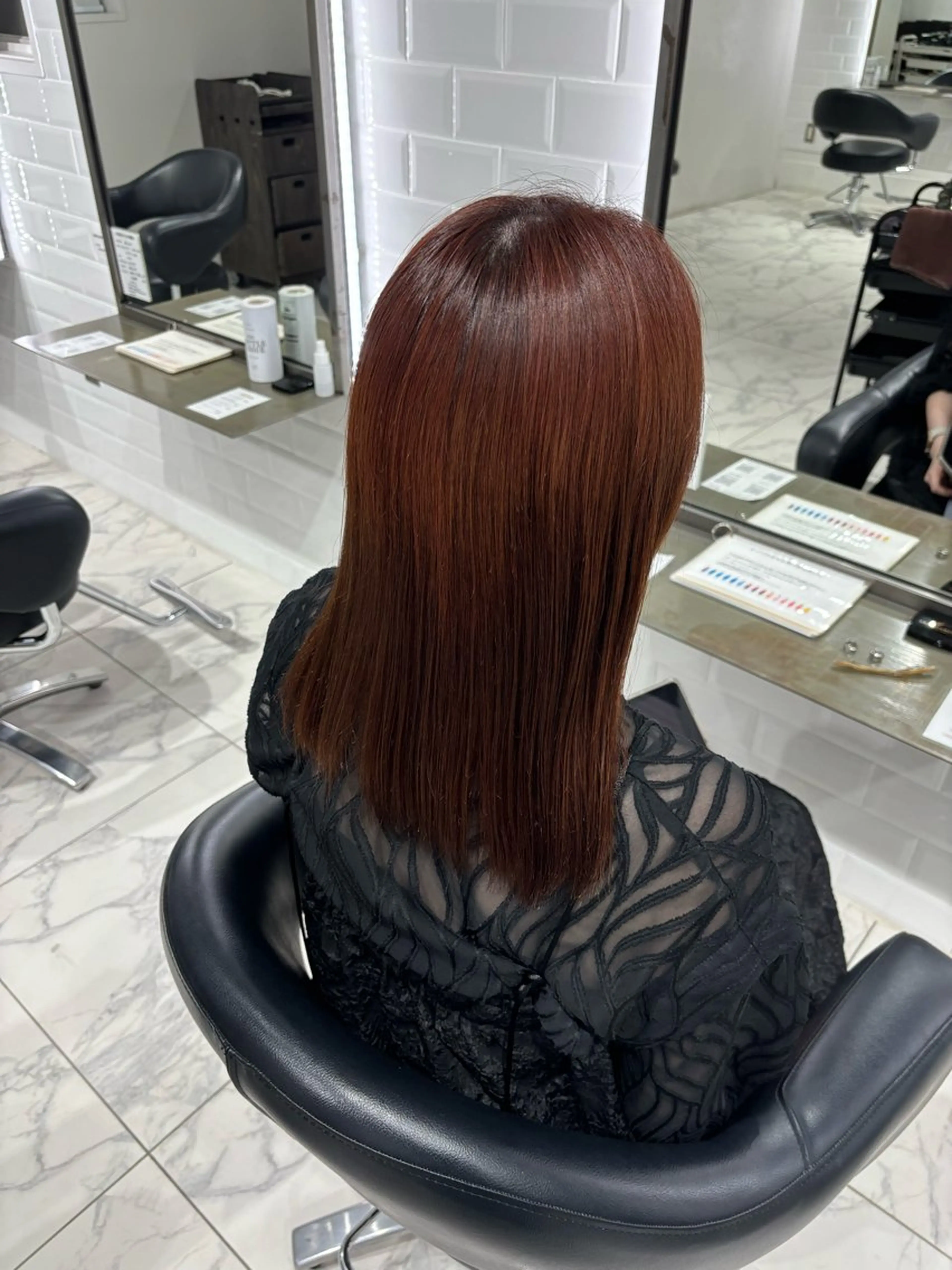 セミロング カラー ケア特化🫧稲原 穂乃花のヘアスタイル