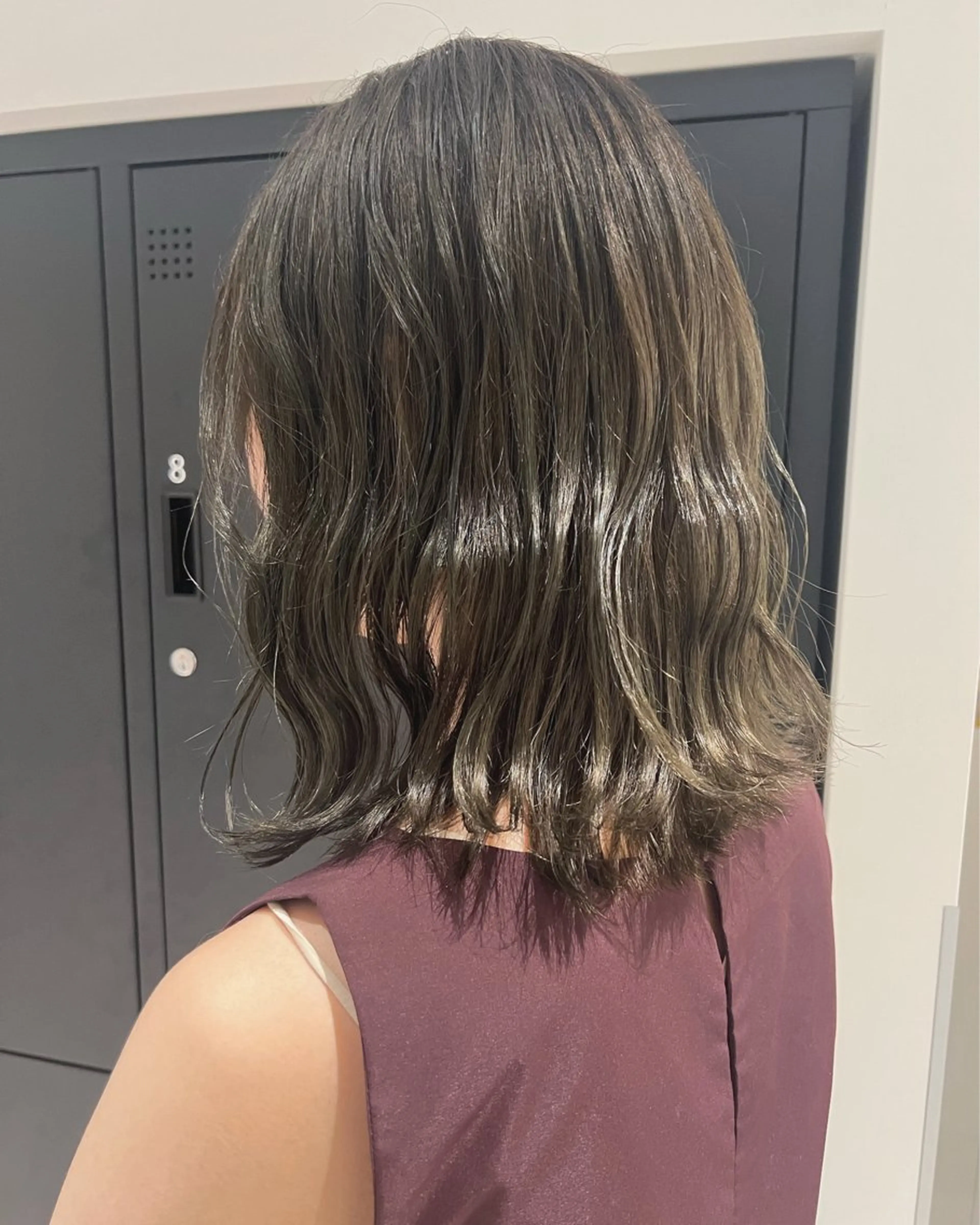 ミディアム カラー グレージュ オリーブグレージュ オリーブグレー ボブ 暗髪カラー🫐パーマ おくだりんかのヘアスタイル