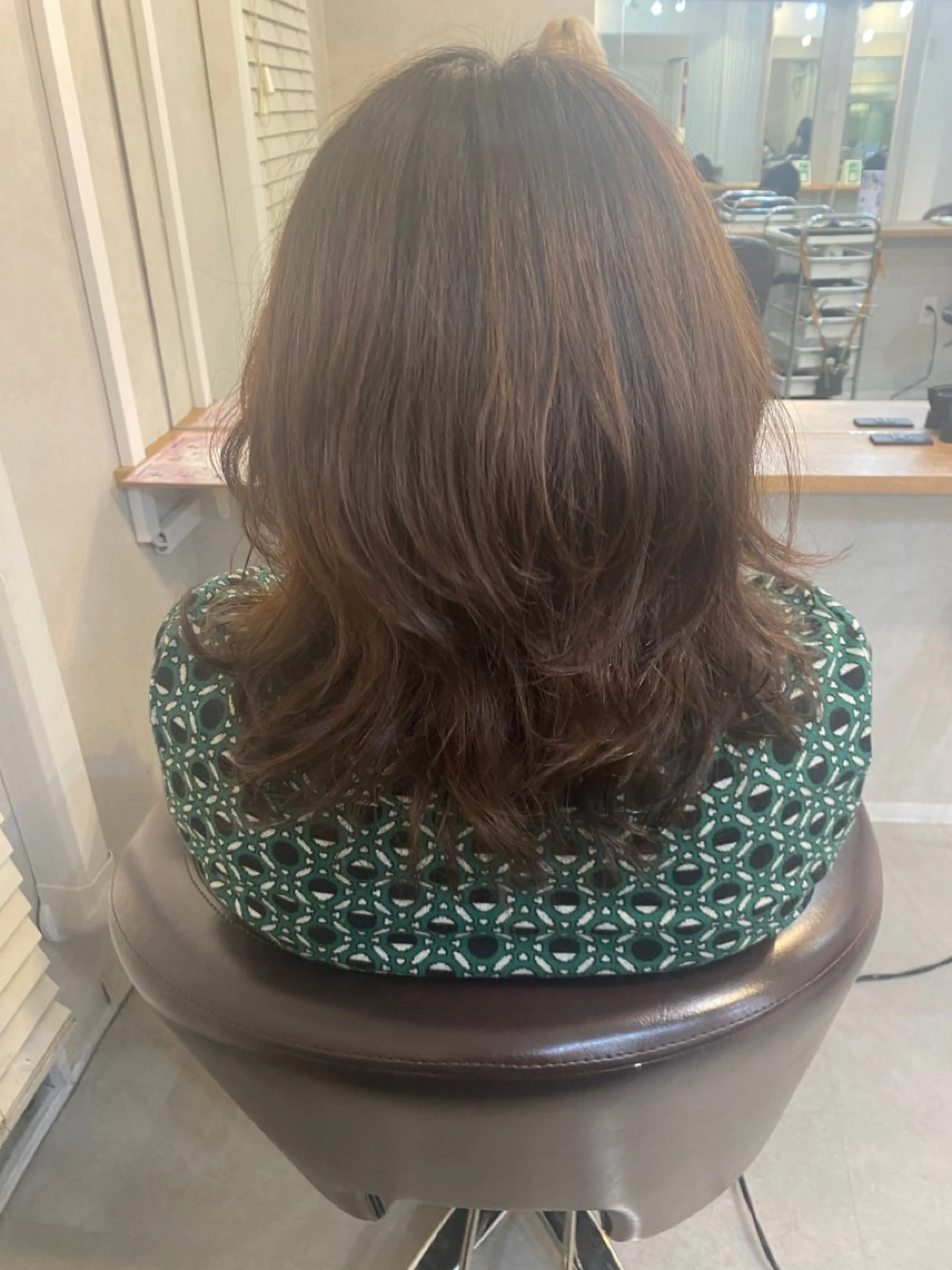 ミディアム パーマ JouleSouth 佐野花苗[新宿]のヘアスタイル