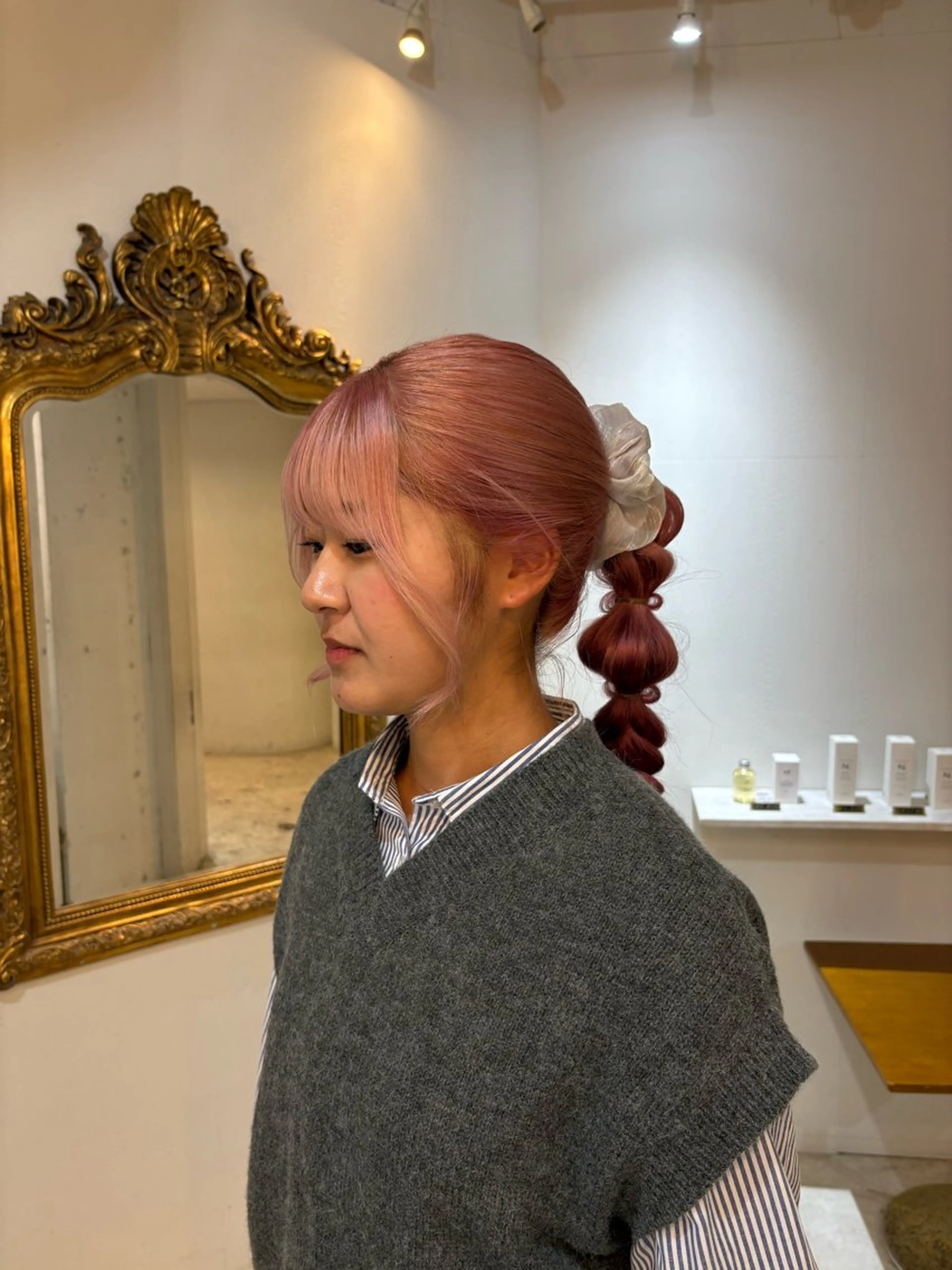 ロング 🩶ハイトーン🖤 URARAのヘアスタイル