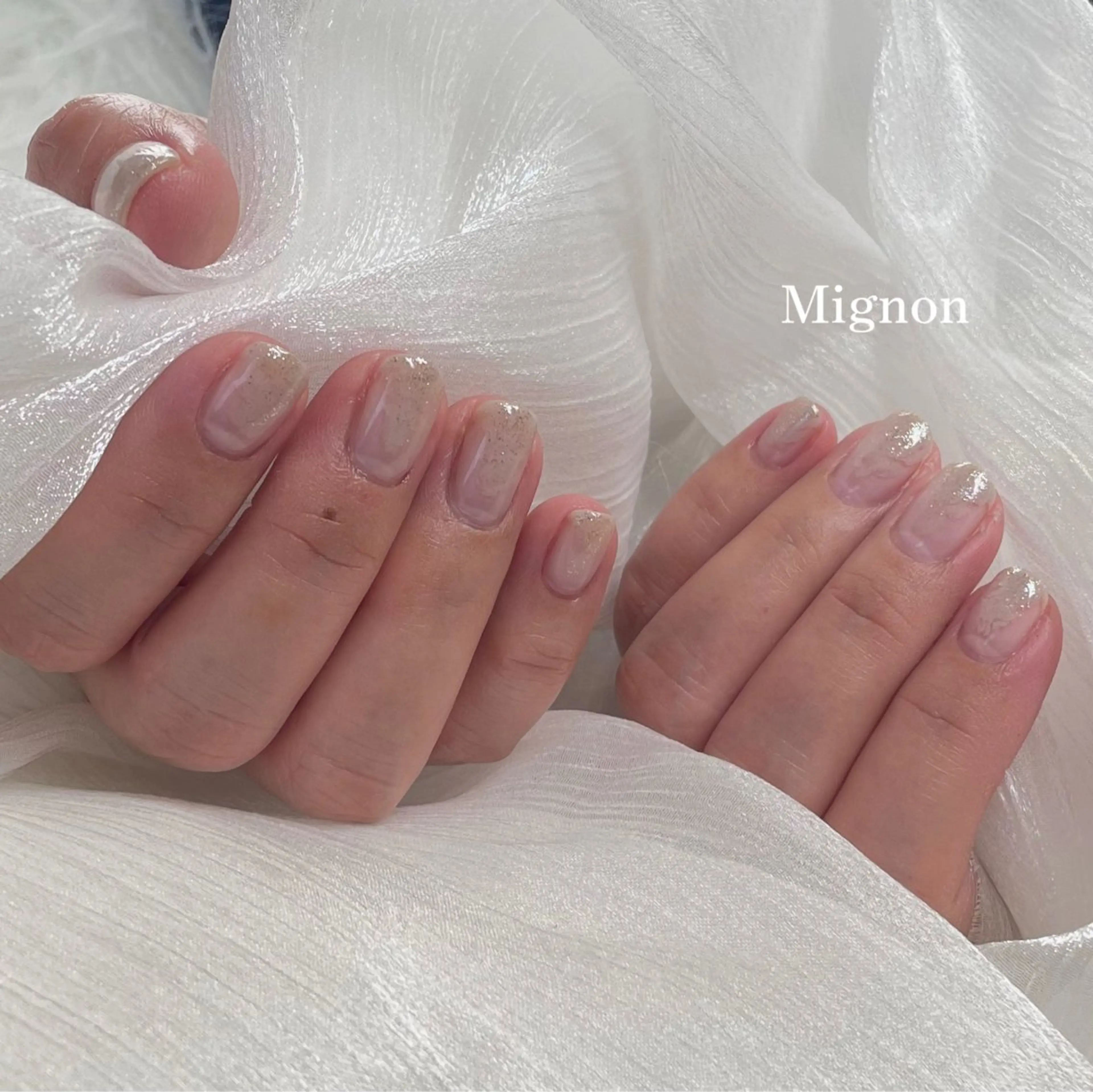 ネイル ジェルネイル ラメ(グリッター) ニュアンスネイル パラジェル ハンドネイル Mignon nail salonのネイルデザイン