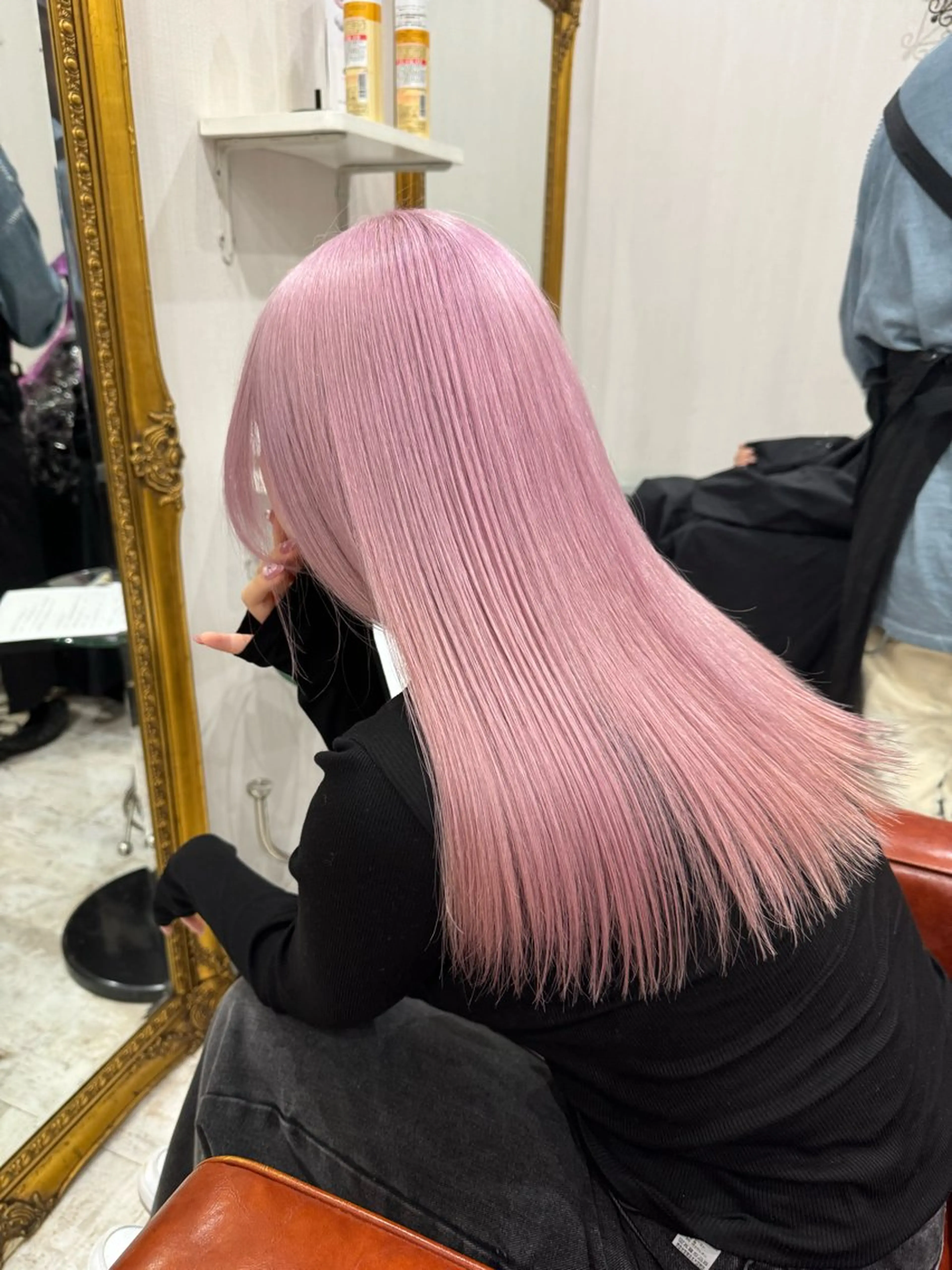 【新規様限定】🌟ブリーチ＋艶カラー＋色持ちトリートメント🌟《長さ料金別》の写真