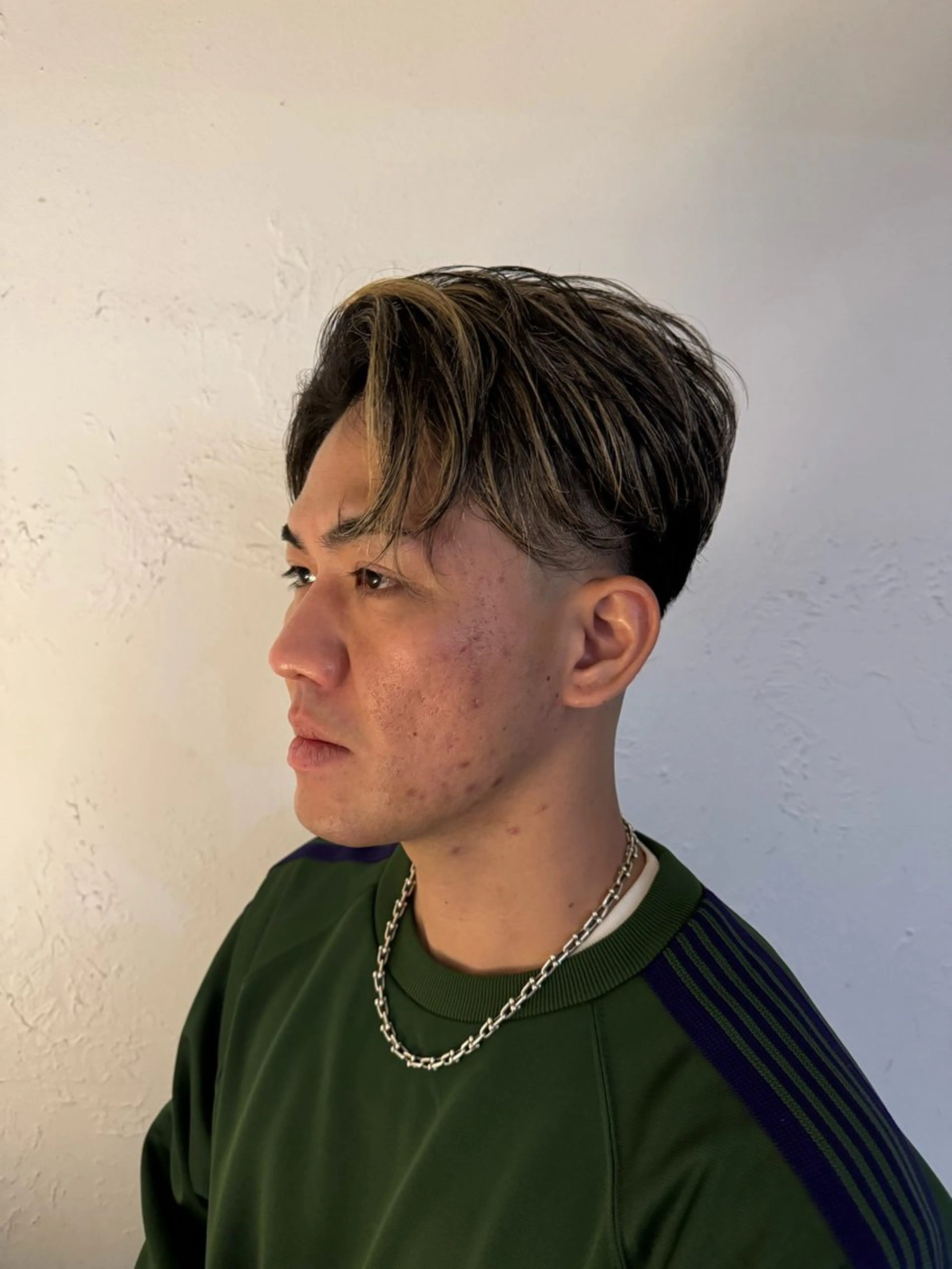 ショート カラー メンズ センターパート ダウンパーマ フェードカット メンズハイライト メンズパーマ カット ヘアカラー トリートメント 💈メンズ特化💈 TASUKUのヘアスタイル