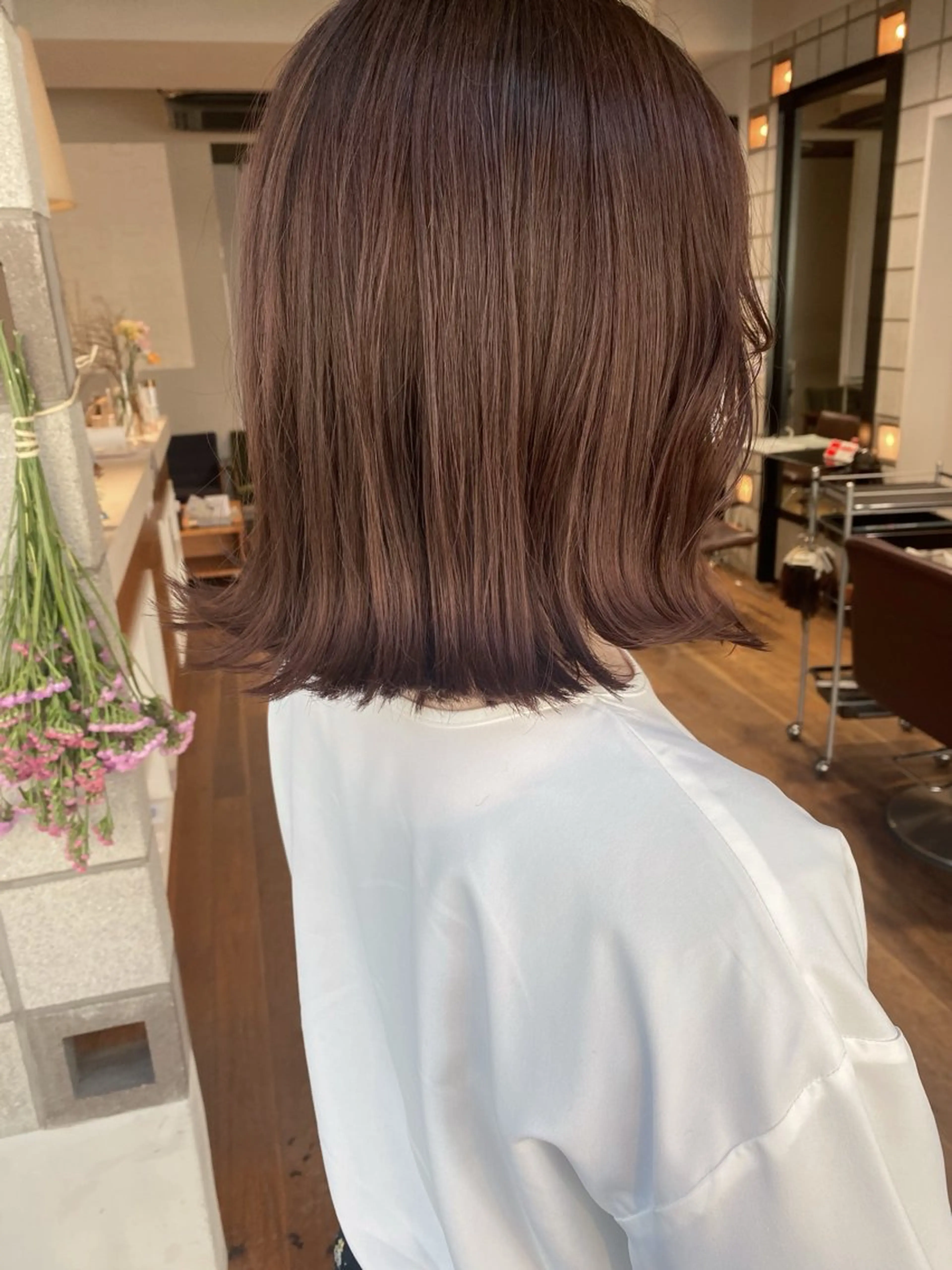 ミディアム カラー カット ヘアカラー トリートメント 塩澤 榛奈のヘアスタイル