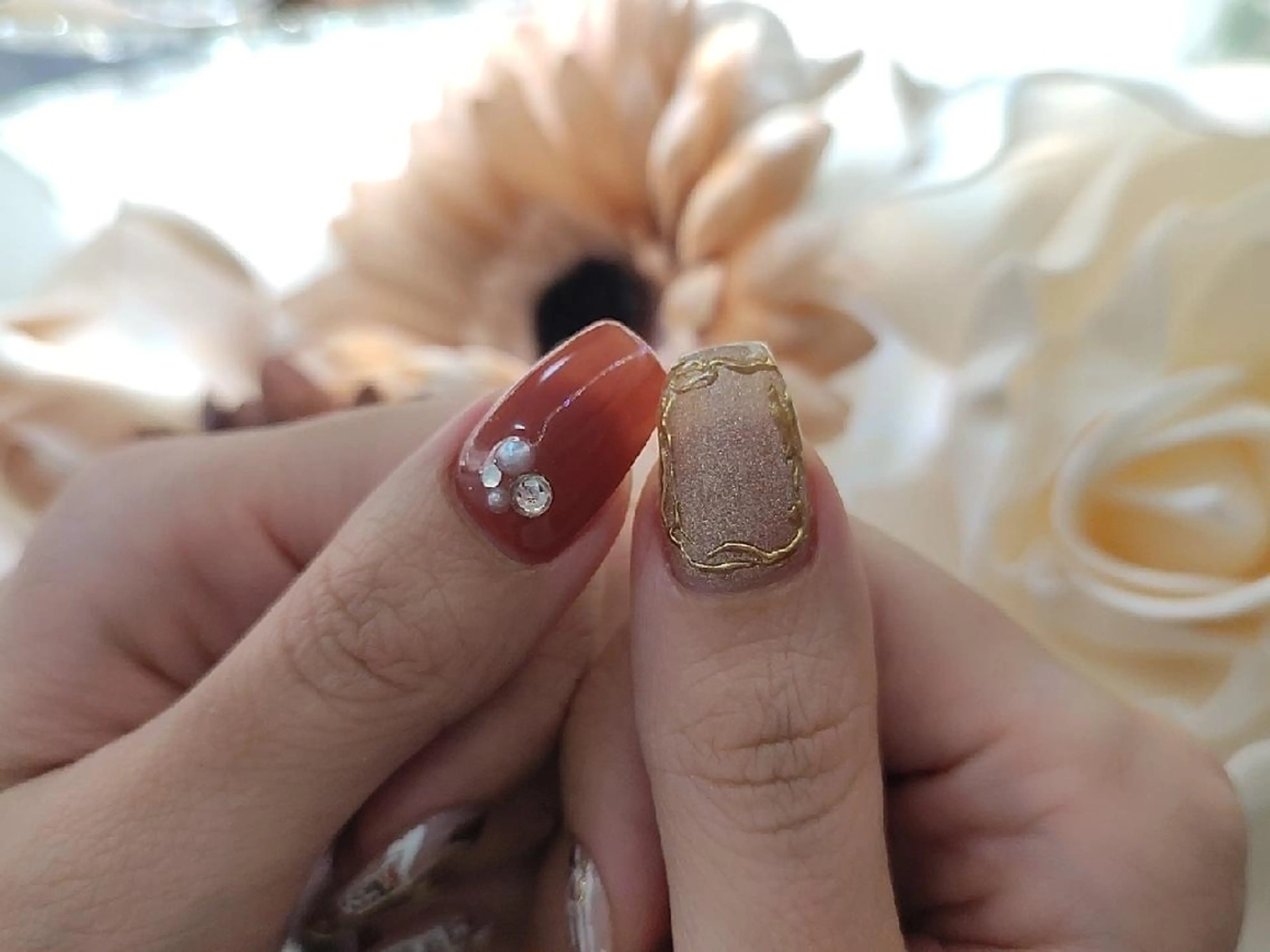 ネイル ハンドネイル RUNWAY 　　の眉毛・アイブロウイメージ