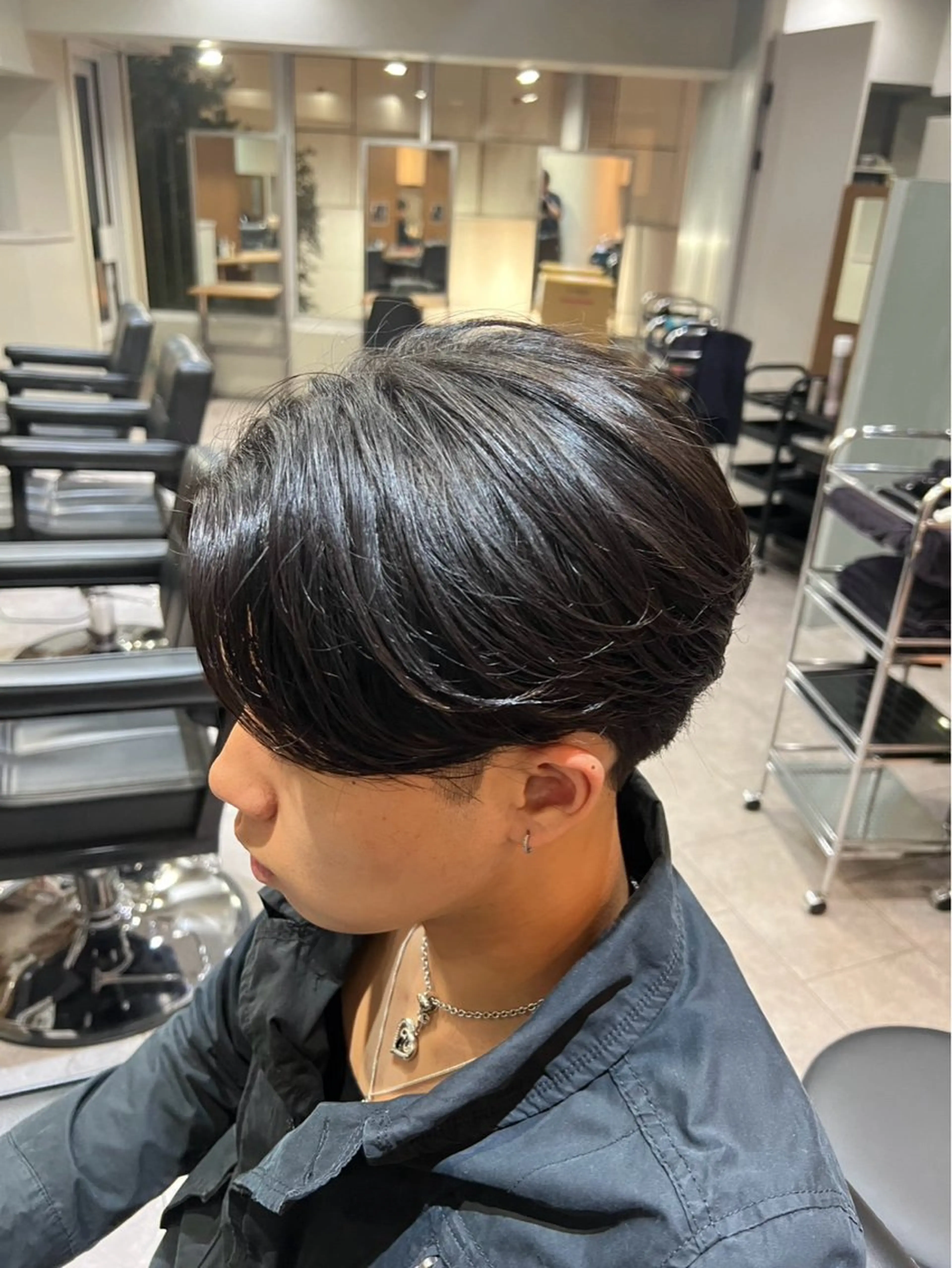 ミディアム ヒナ EXCIAのヘアスタイル