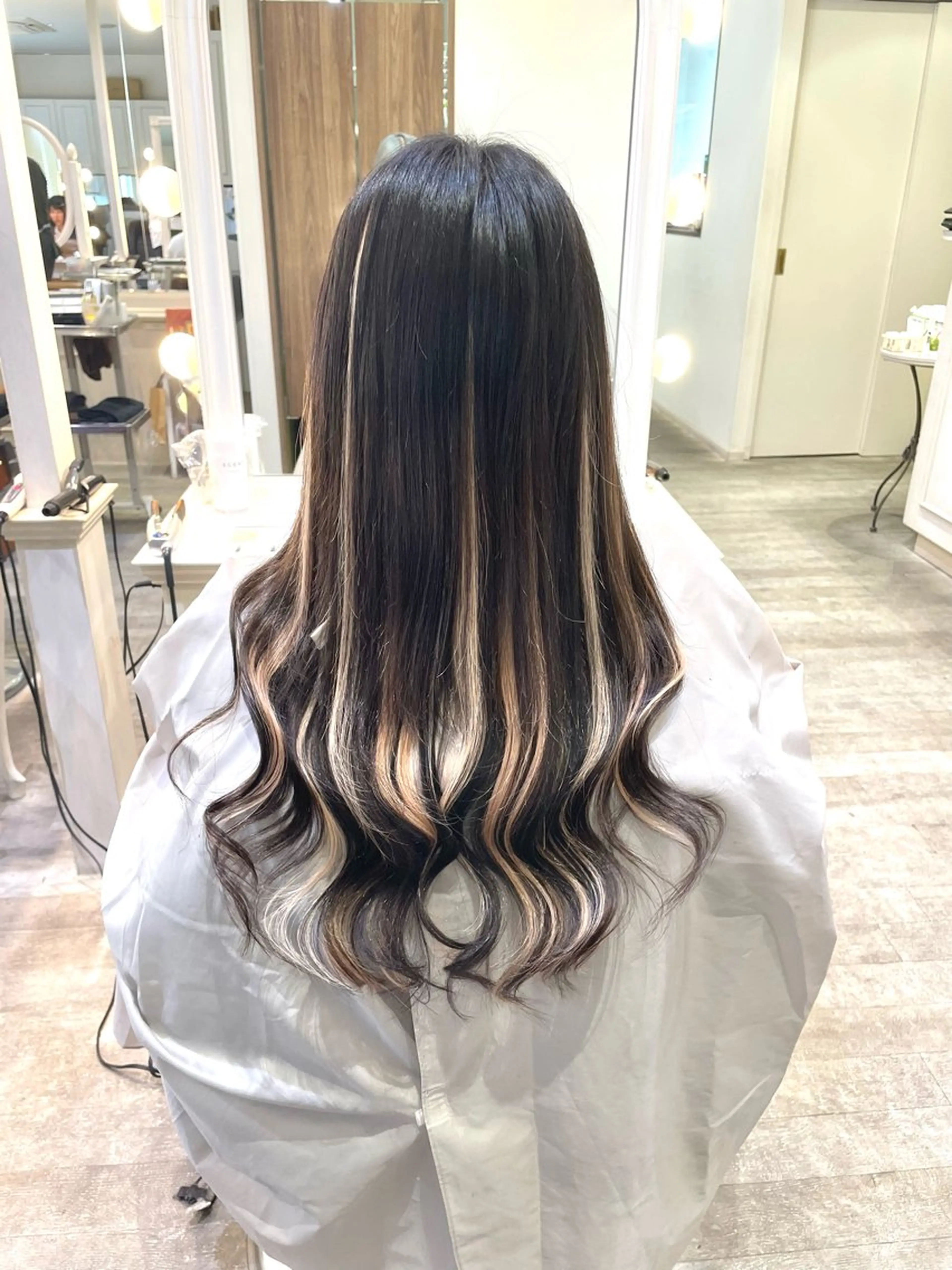 ハイトーンカラー/ 長さだし🐇きょうかのヘアスタイル