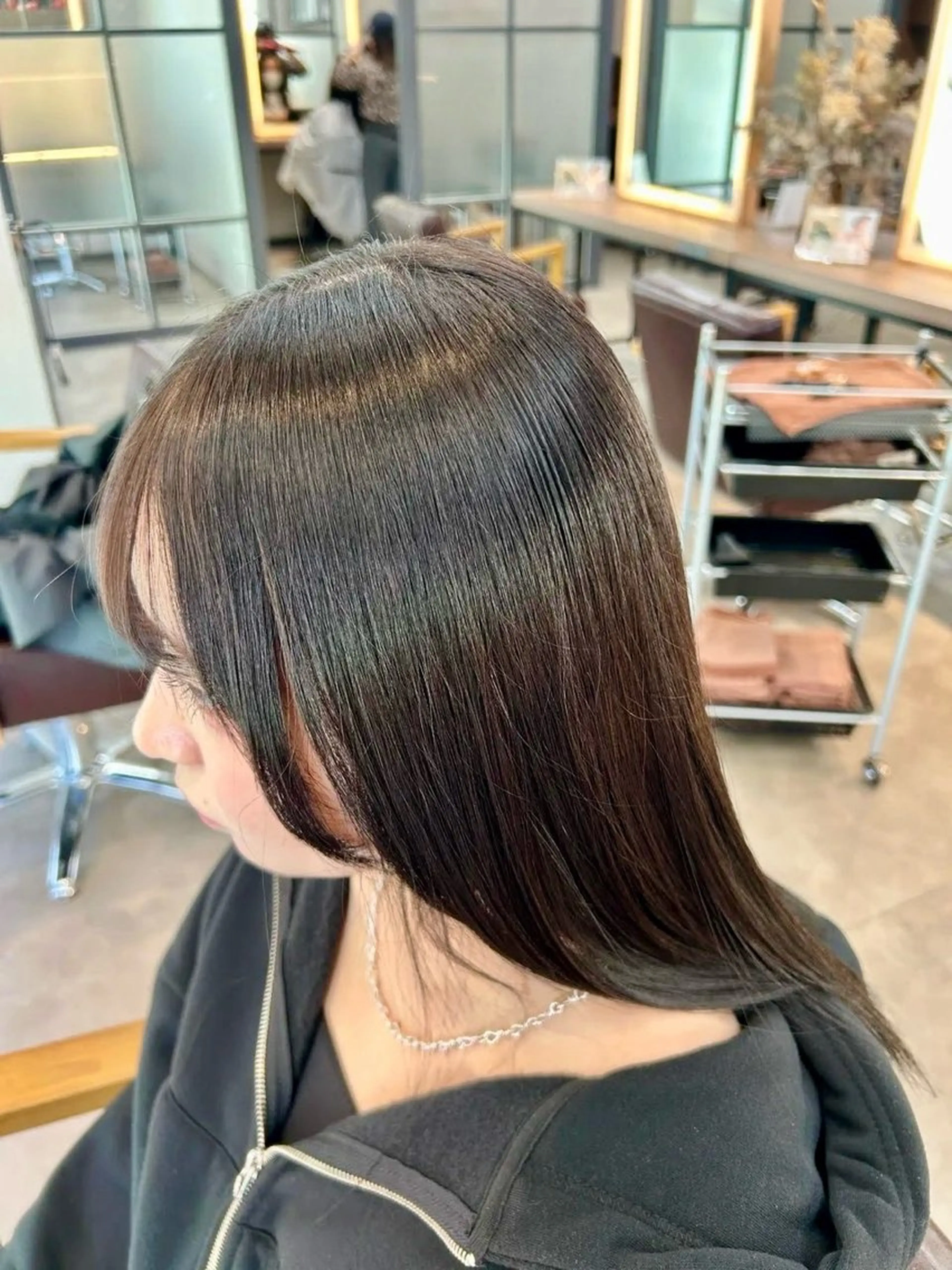 セミロング 髪質改善 ヘアカラー 💎美髪特化／艶髪 ／世麗💎のヘアスタイル