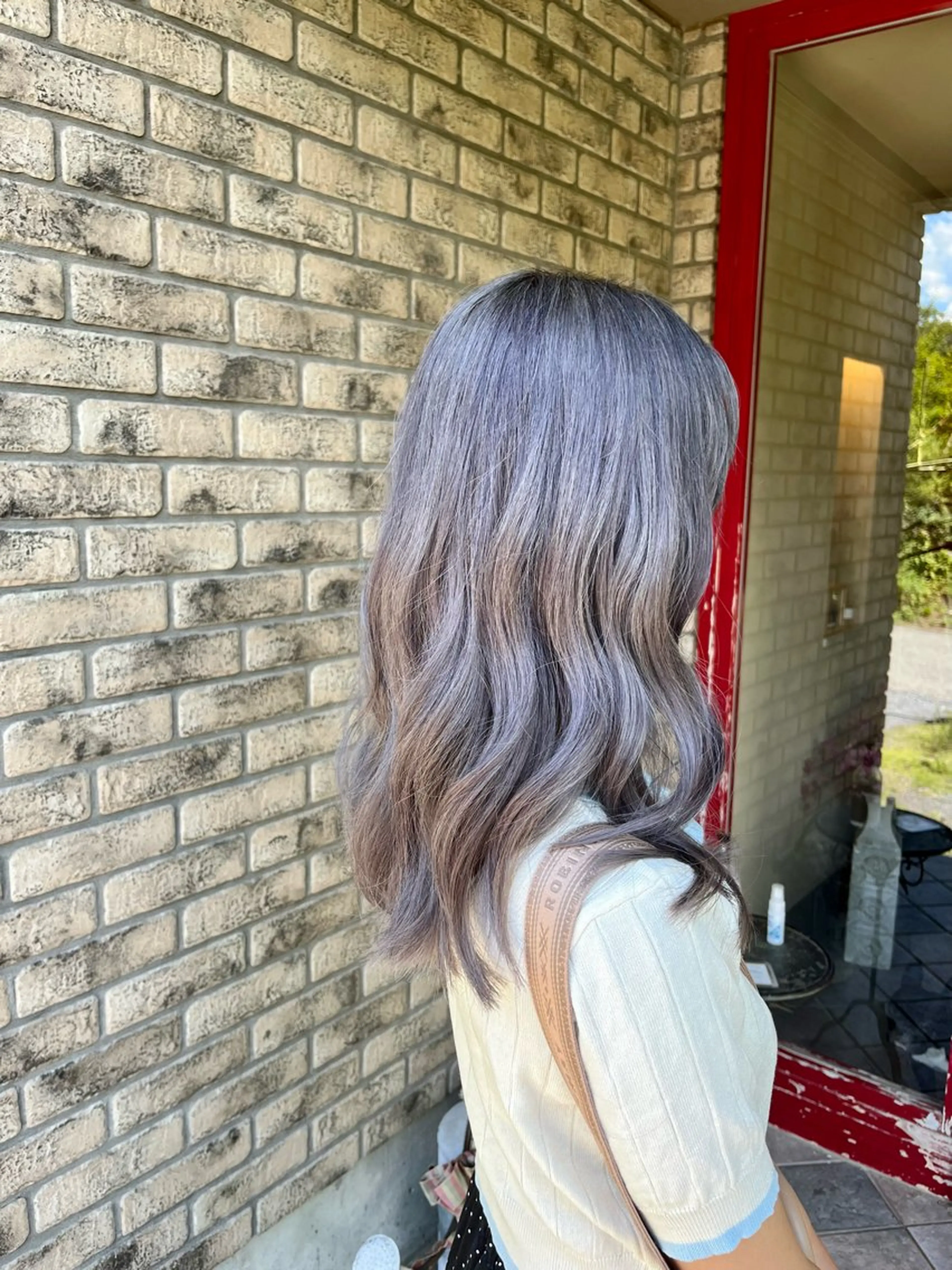 セミロング アンナヘアコーディネイト所属・小山 理紗のヘアスタイル