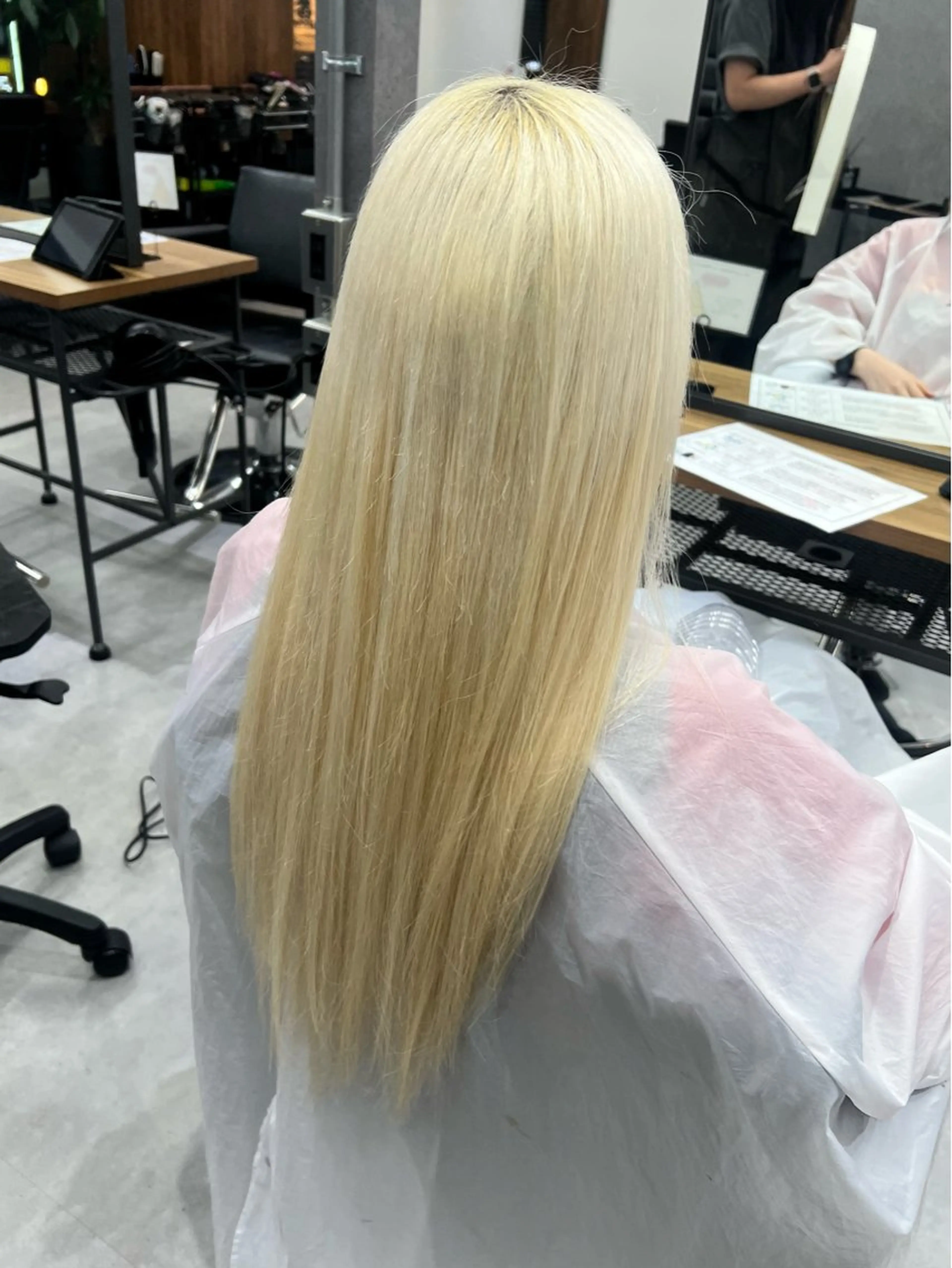 ロング カラー シールエクステ ボブ エクステ いろあそび所属・12月限定🉐カット モデル募集🉐のヘアスタイル