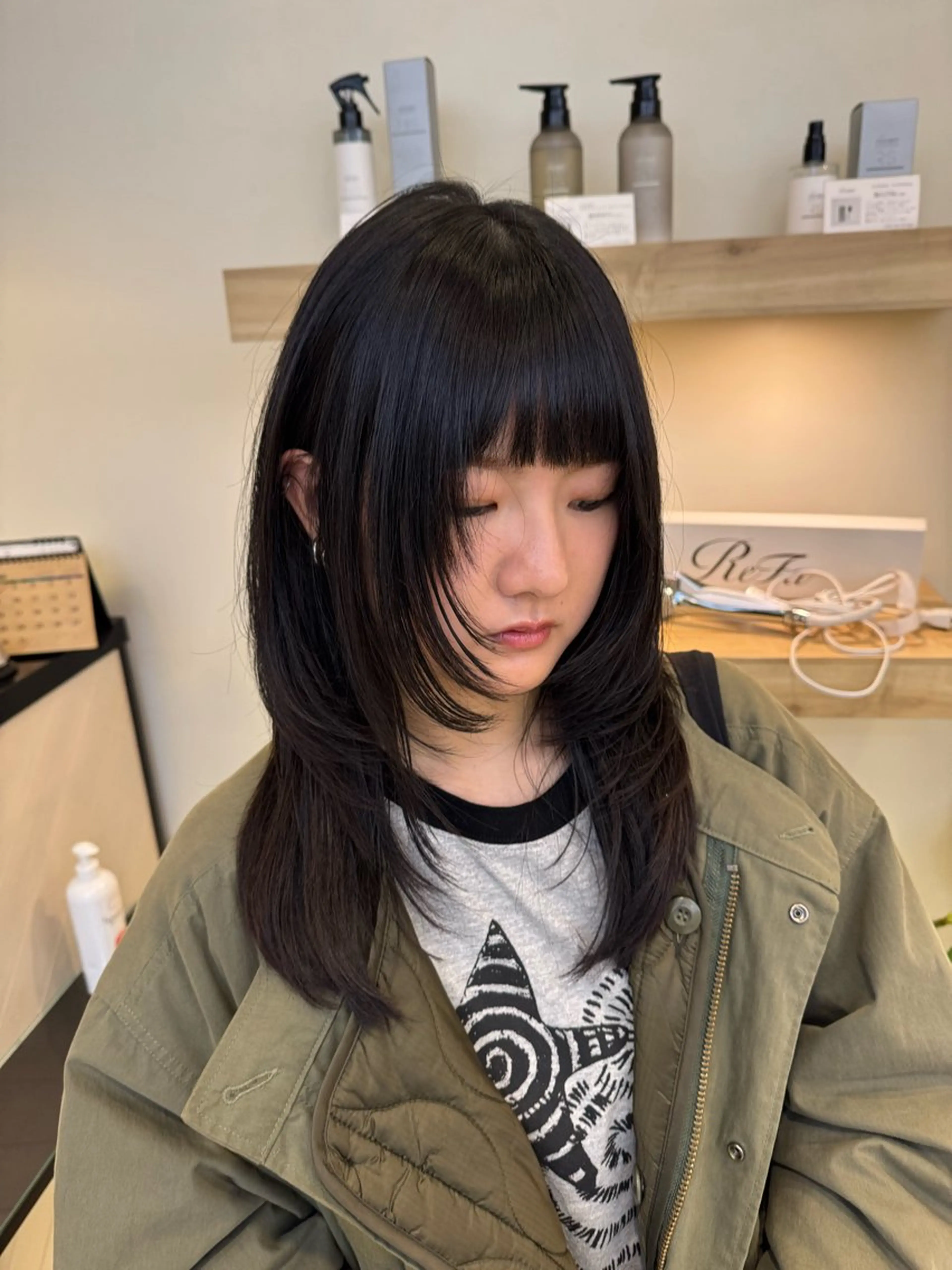 ミディアム ハッシュカット ⭐︎ミディアム 深井朱莉⭐︎のヘアスタイル