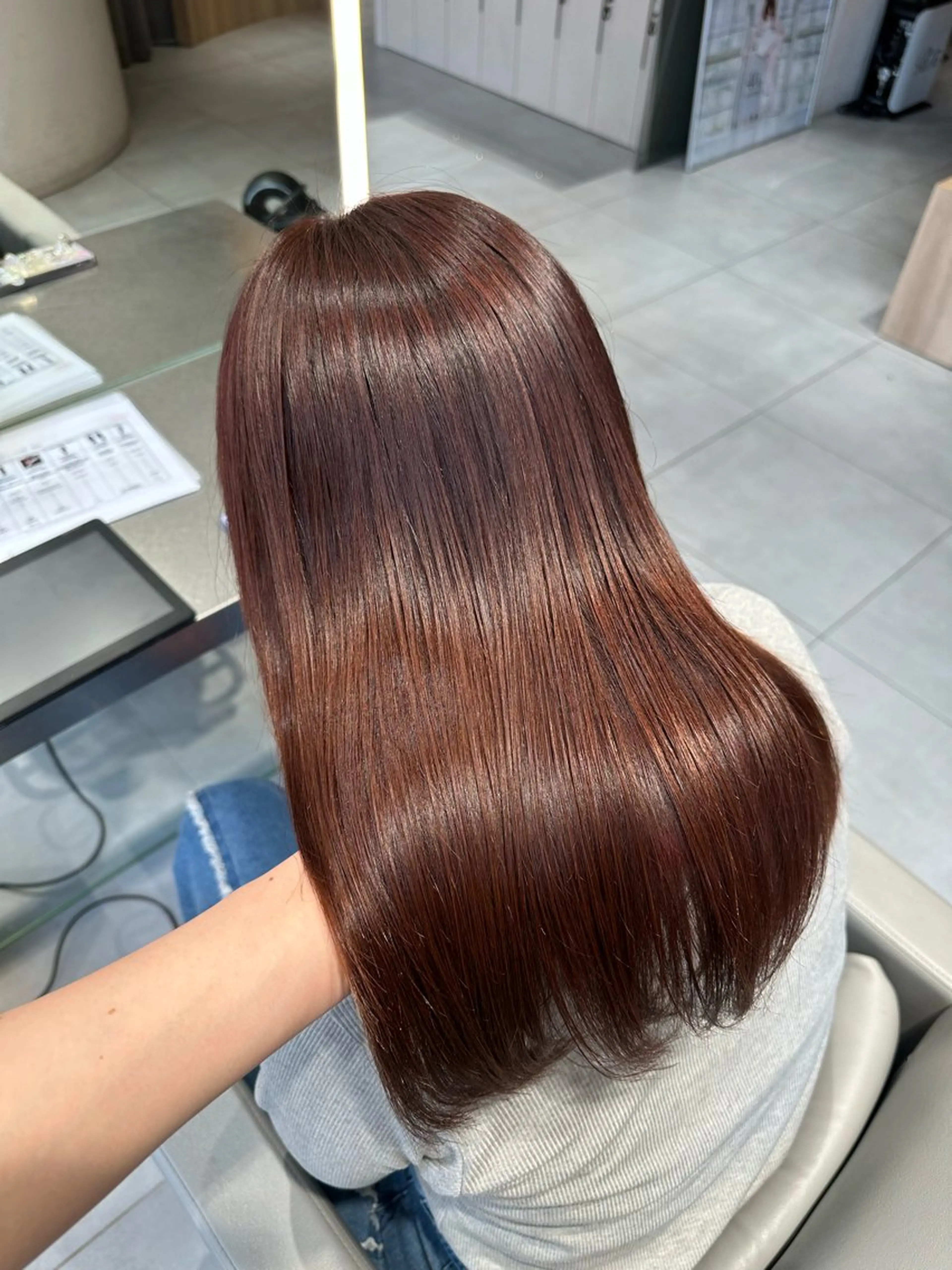 ミディアム MINXshibuya所属・レイヤー/艶髪/ 透明感/千葉詩優のヘアスタイル