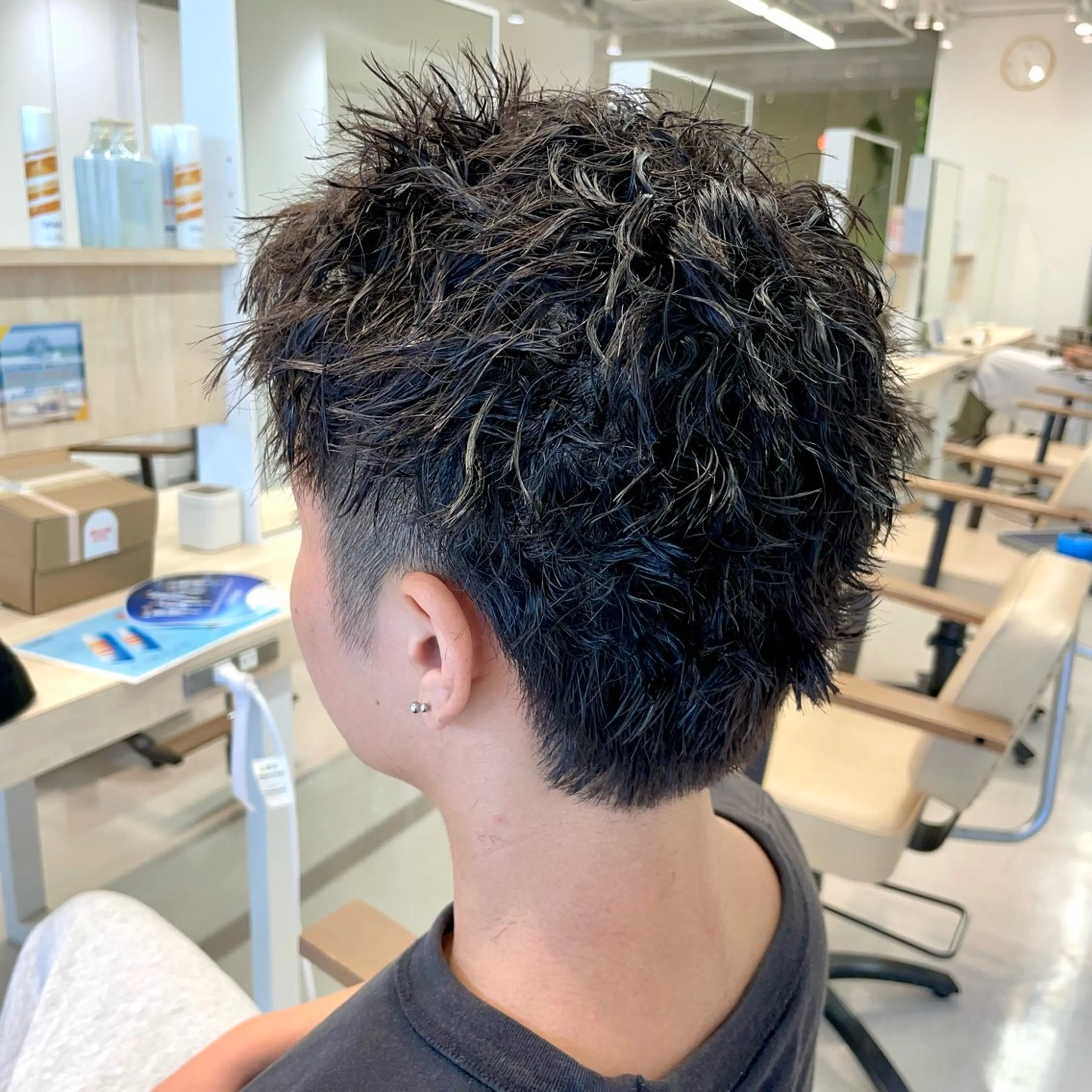 パーマ メンズ ビジネス メンズパーマ スパイキーショート 刈り上げ カット パーマ メンズ支持率No.1 /大船メンズパーマのヘアスタイル