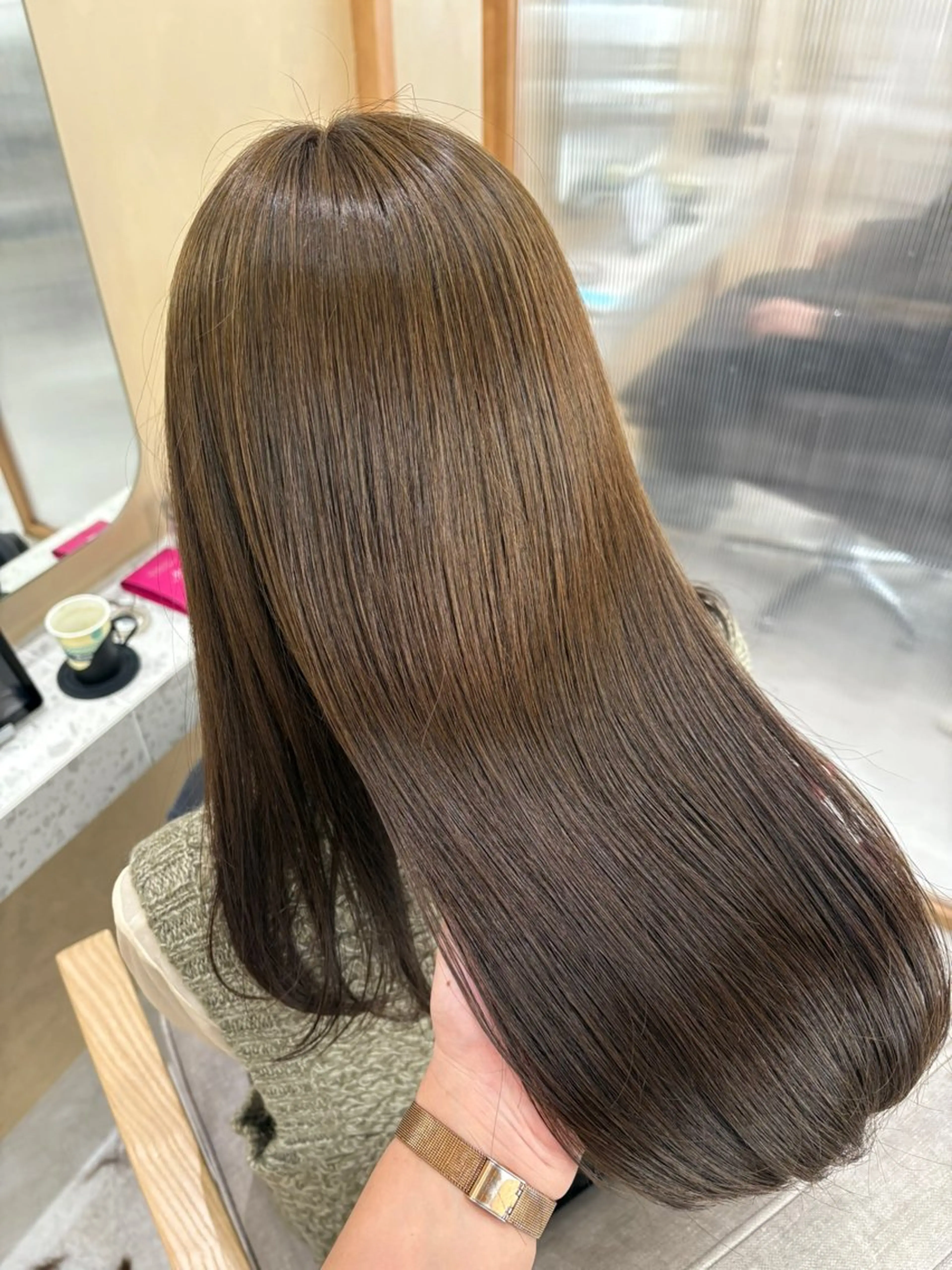 セミロング カラー ヘアアレンジ ヘアカラー トリートメント 暖色韓国ヘア🤍 保科侑花のヘアスタイル