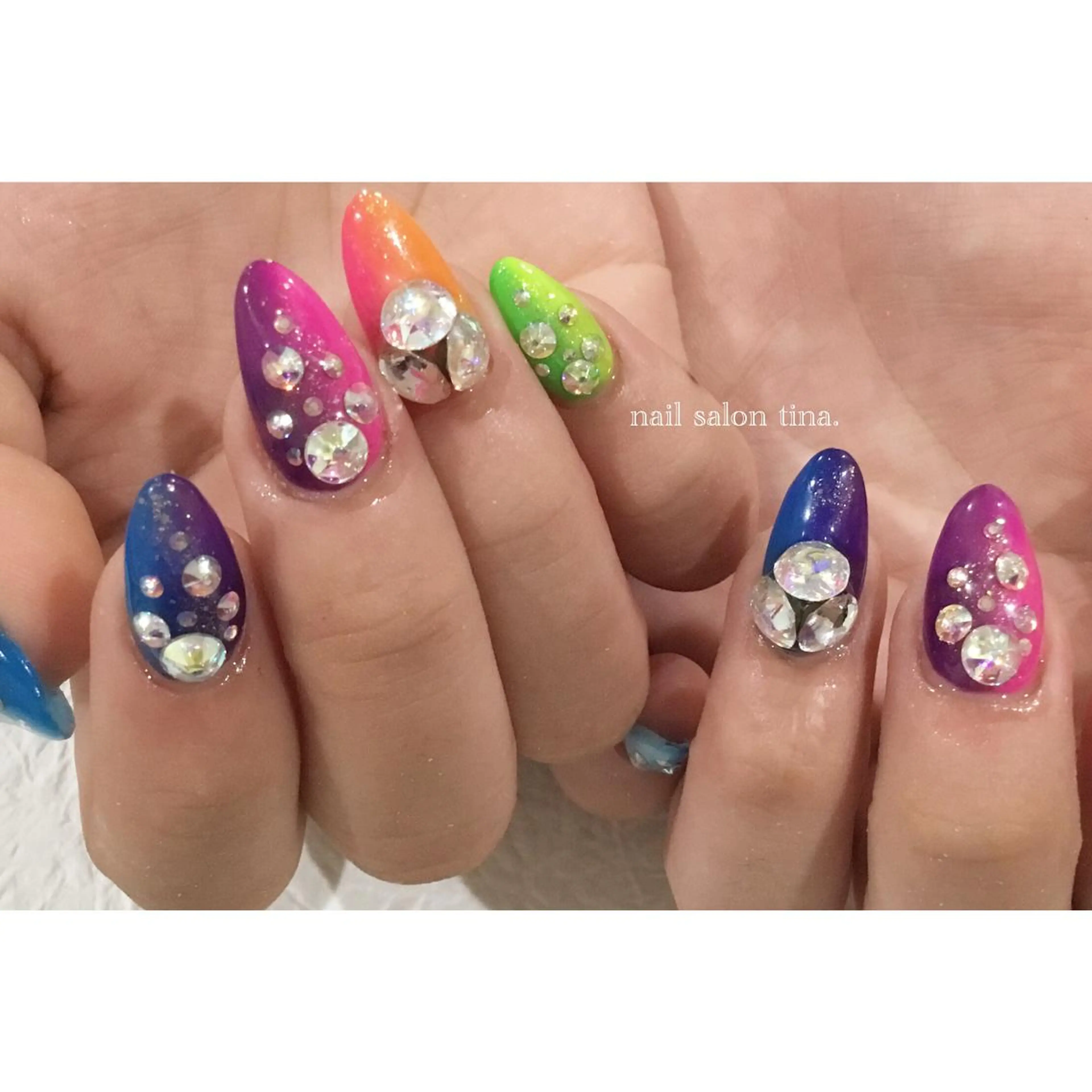 ネイル nail salon tina.所属・中山 はづきのネイルデザイン