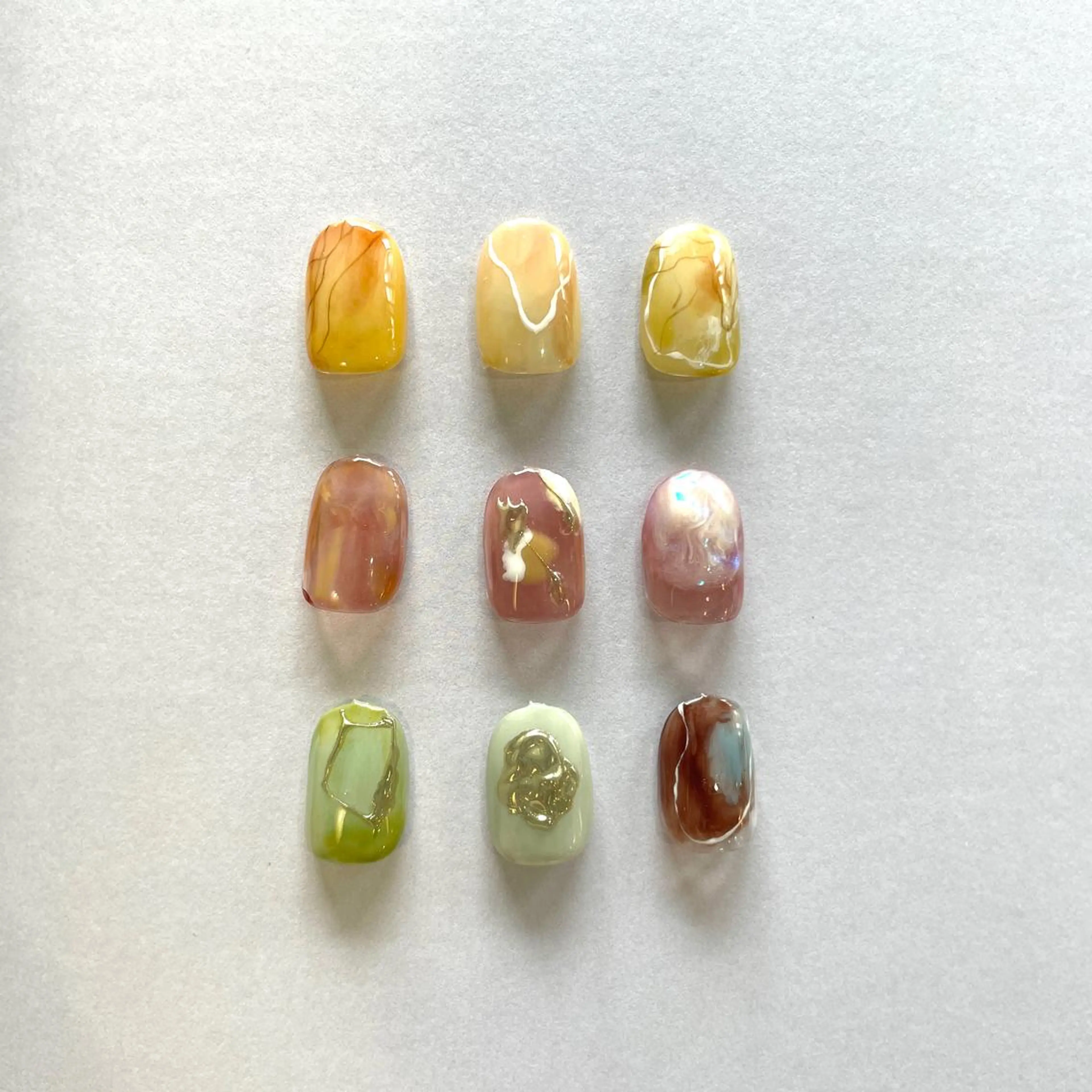 ネイル anyora nail salon所属・大人ワンホン キラキラ/Ayanoのネイルデザイン