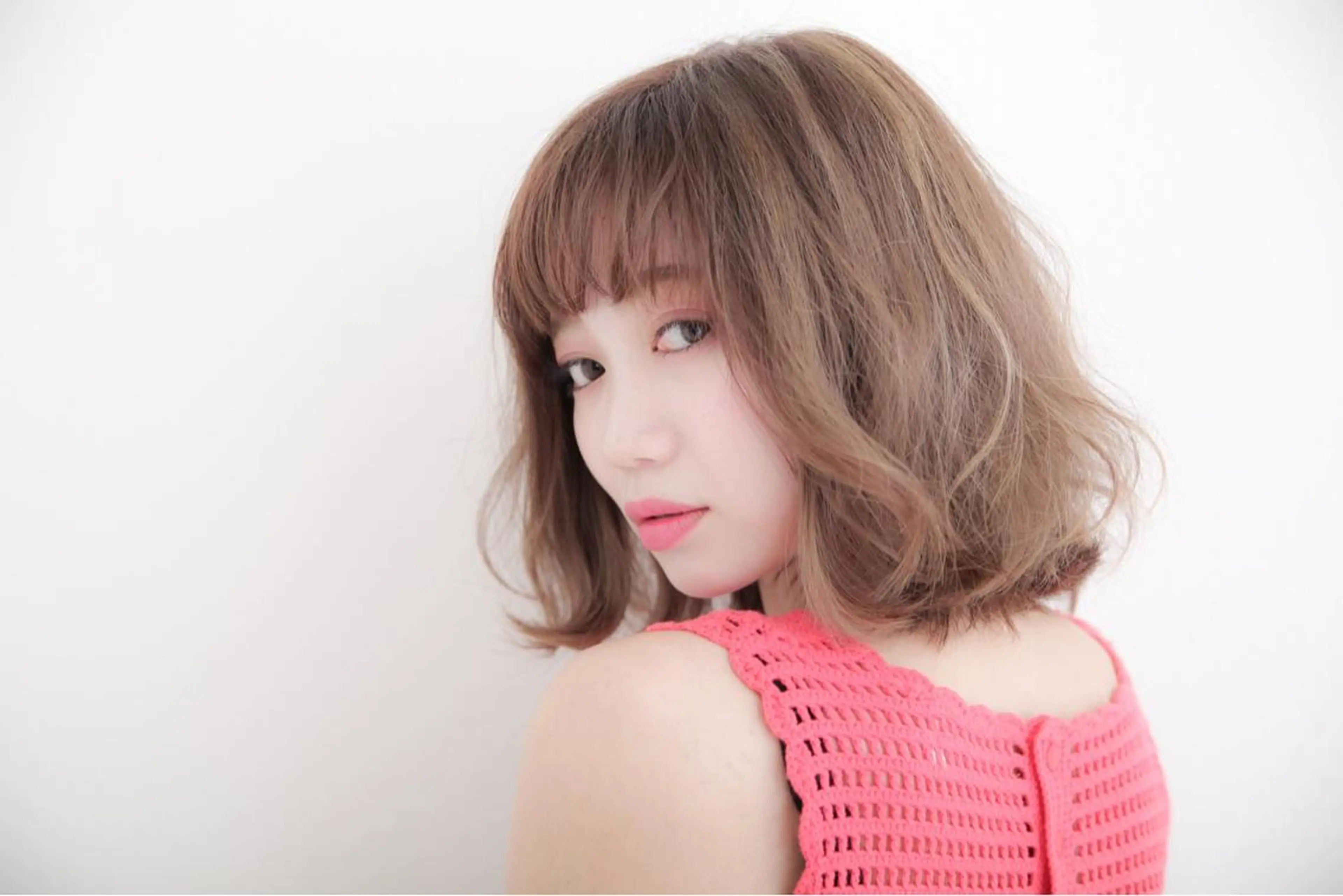 ミディアム ボブ 岸川 恭子のヘアスタイル