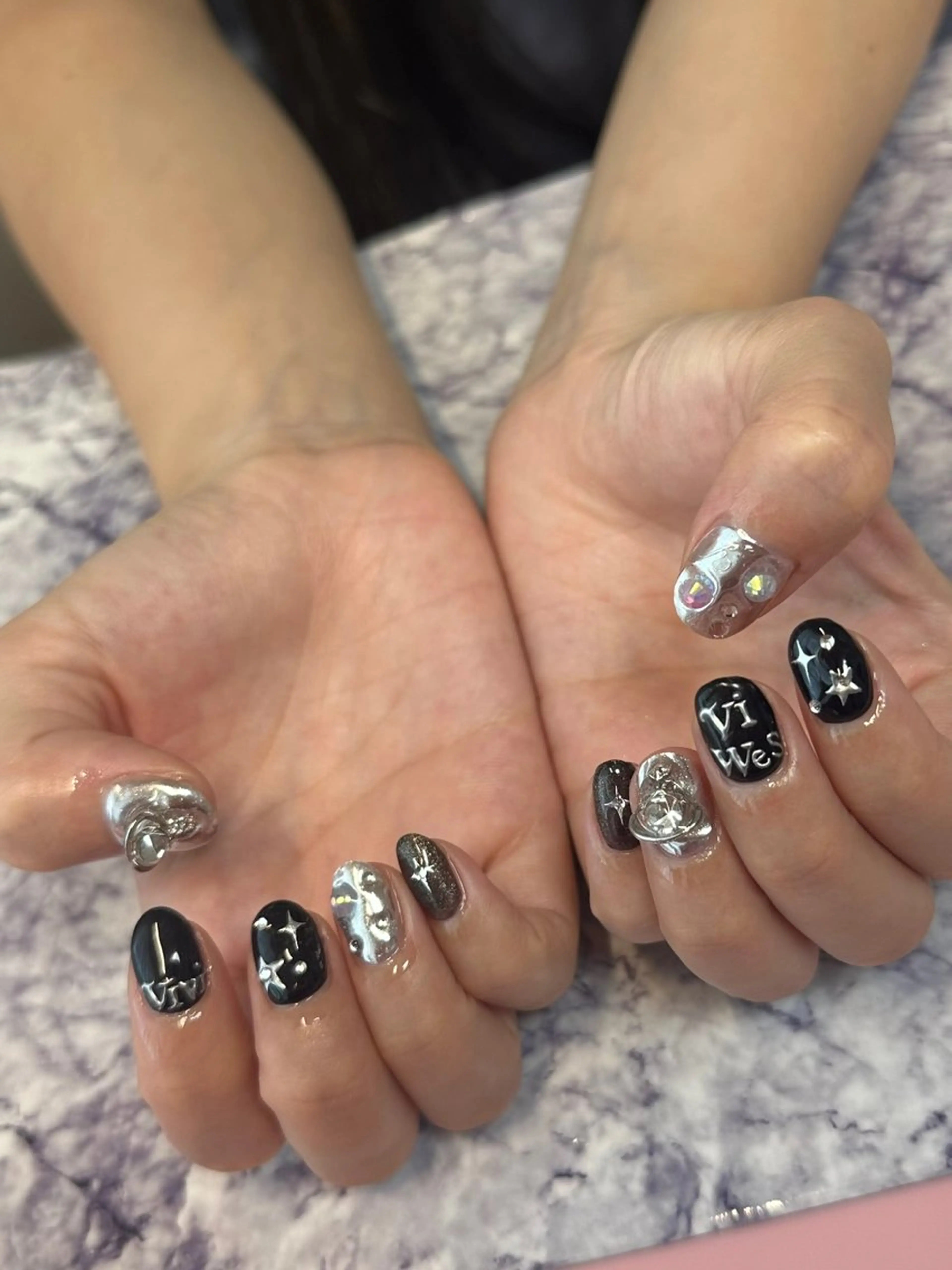 ネイル ハンドネイル フットネイル Pretzels🥨 【プレッツェル】ミウのネイルデザイン