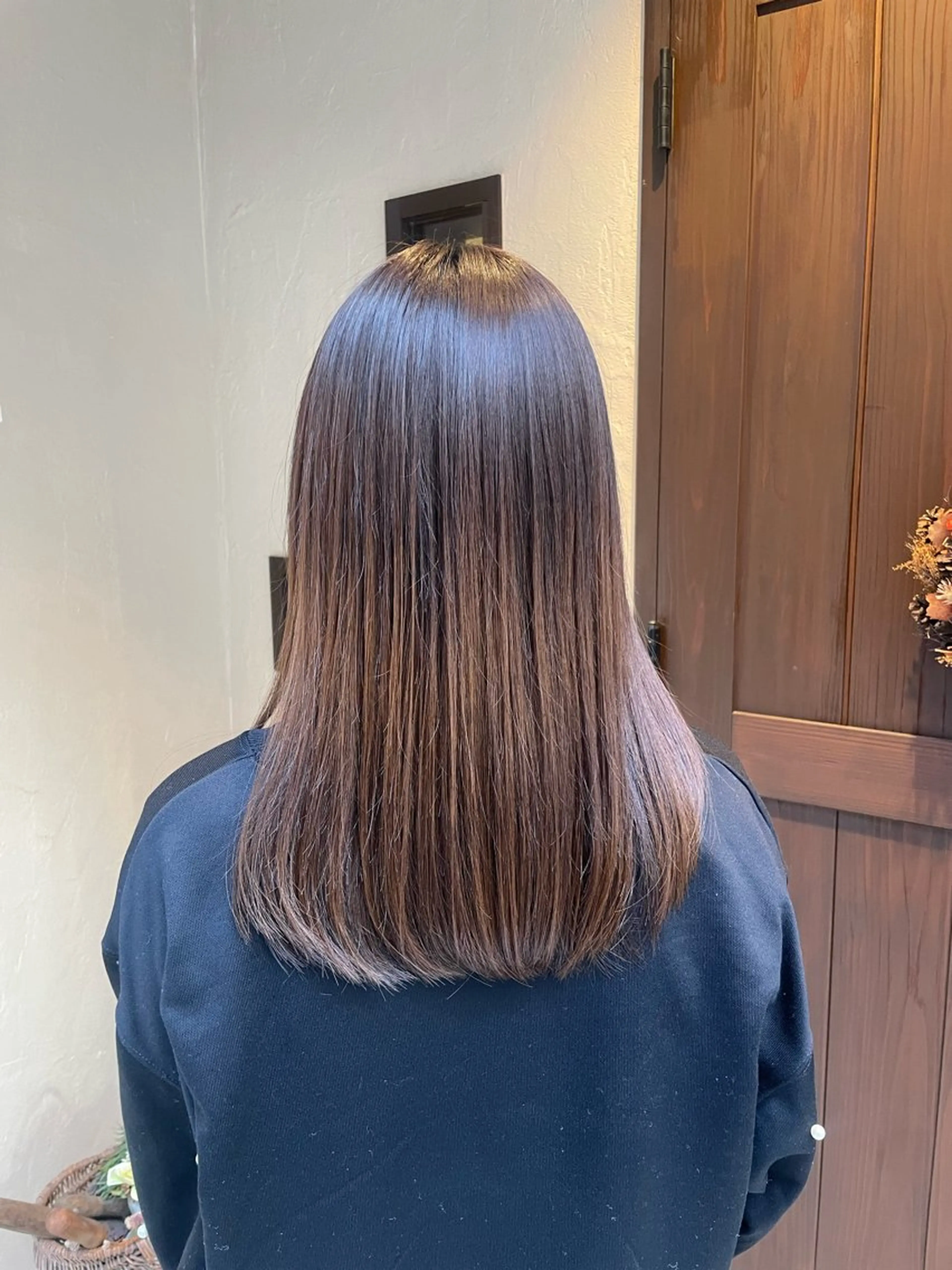 ミディアム カット 大庭 萌瑚のヘアスタイル