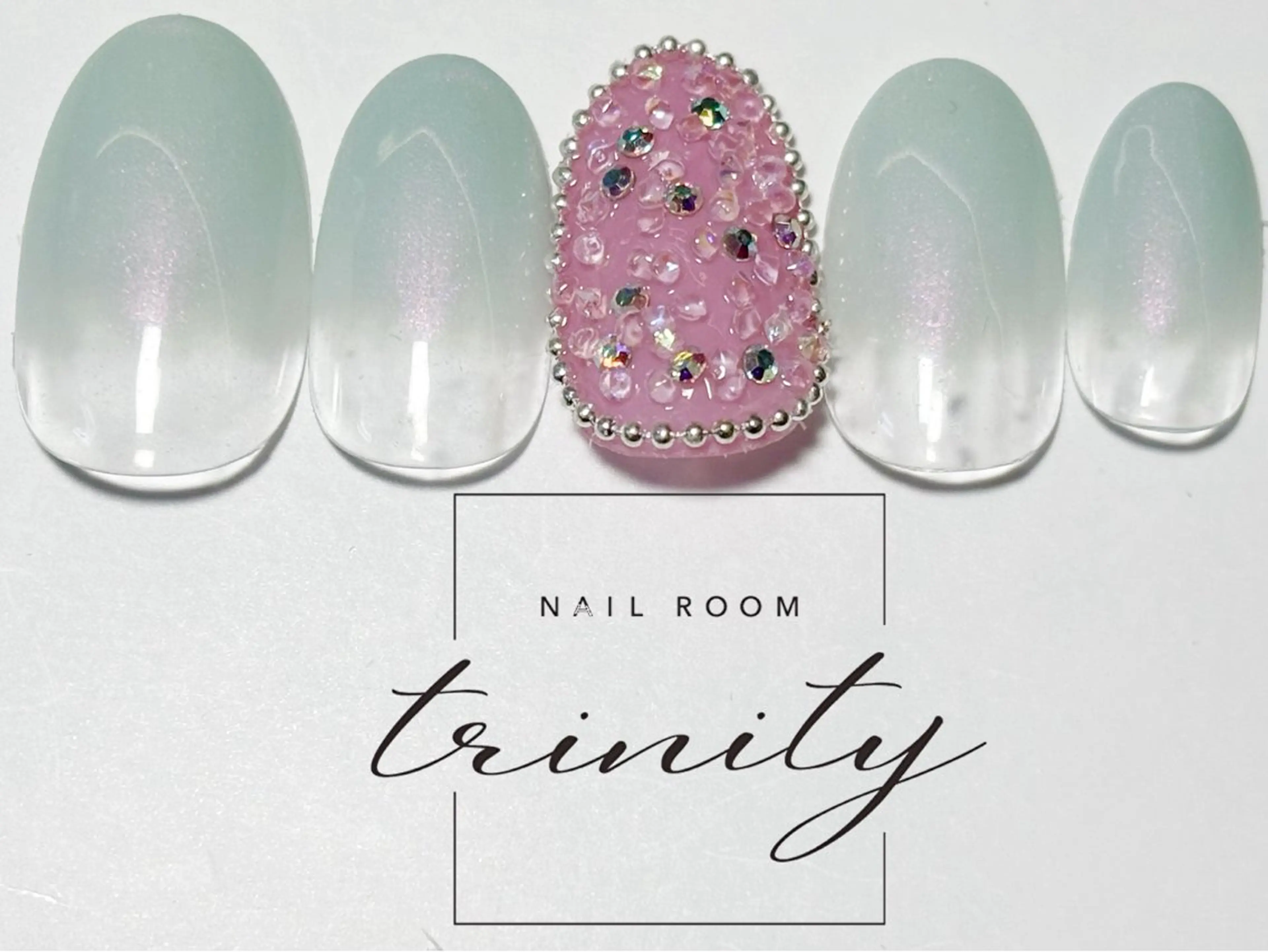 ネイル ハンドネイル Trinity staffのネイルデザイン