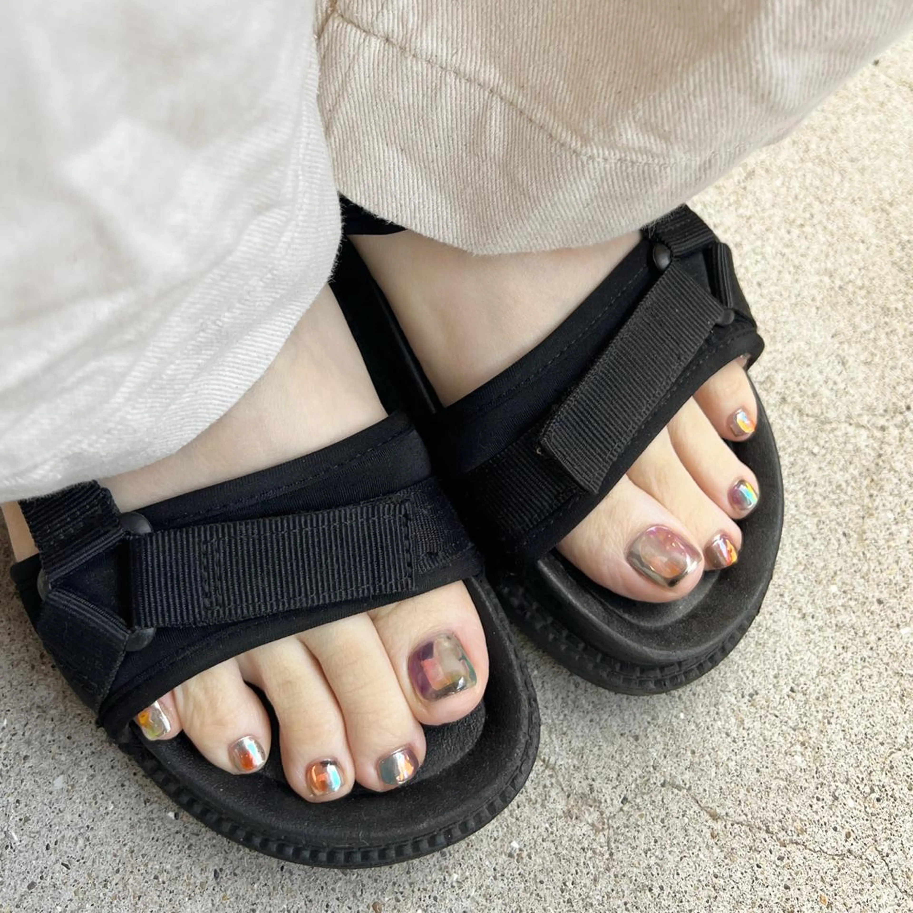 ネイル アートネイル フットネイル フレンチネイル ジェルネイル グラデーション フットネイル NailSalon who...所属・n. fumikoのネイルデザイン