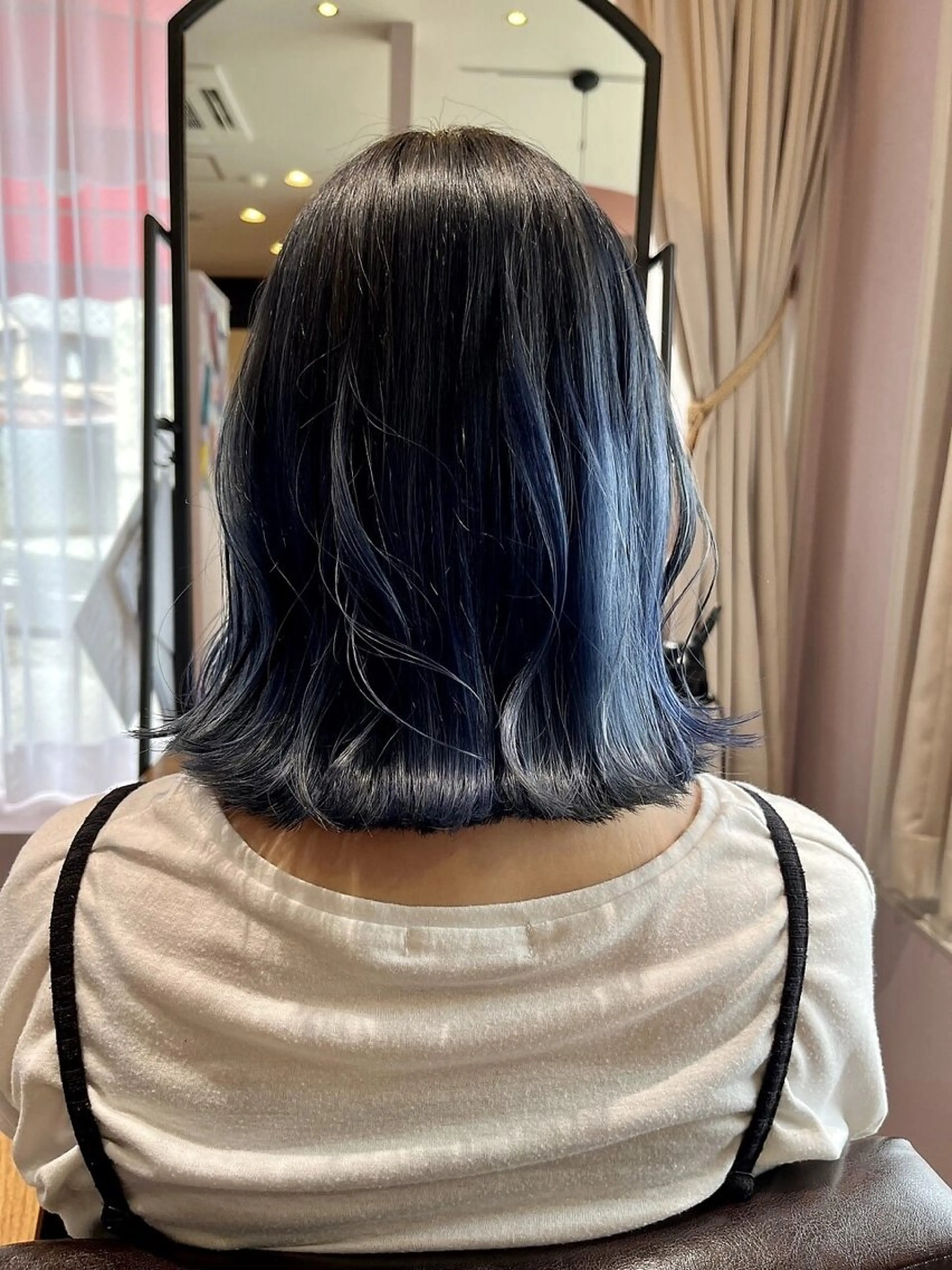 カラー 西原 愛紗のヘアスタイル