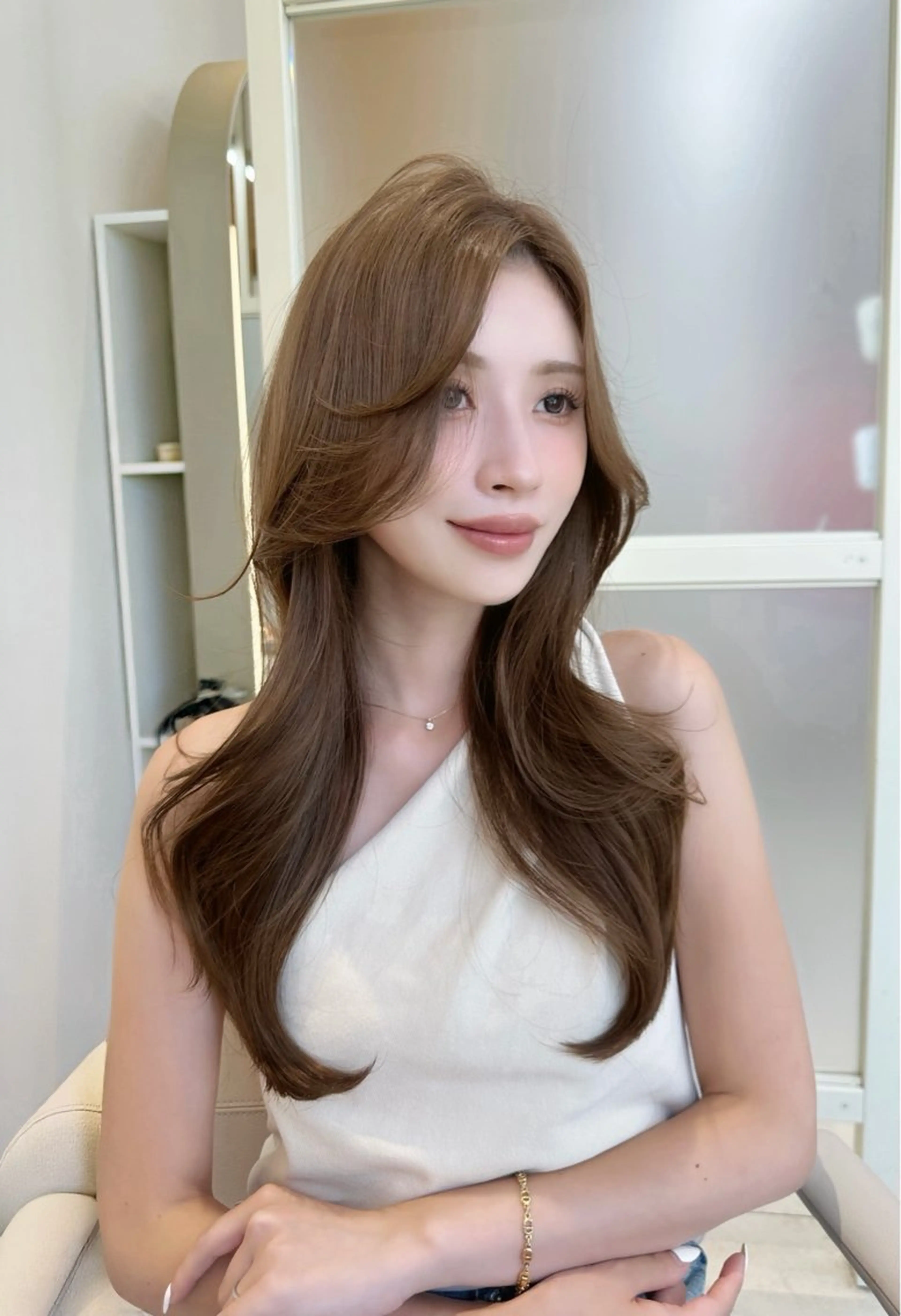 【🪽期間限定メニュー✨】レイヤーカット×透明感抜群イルミナカラー💫×Aujuaトリートメント🫧の写真