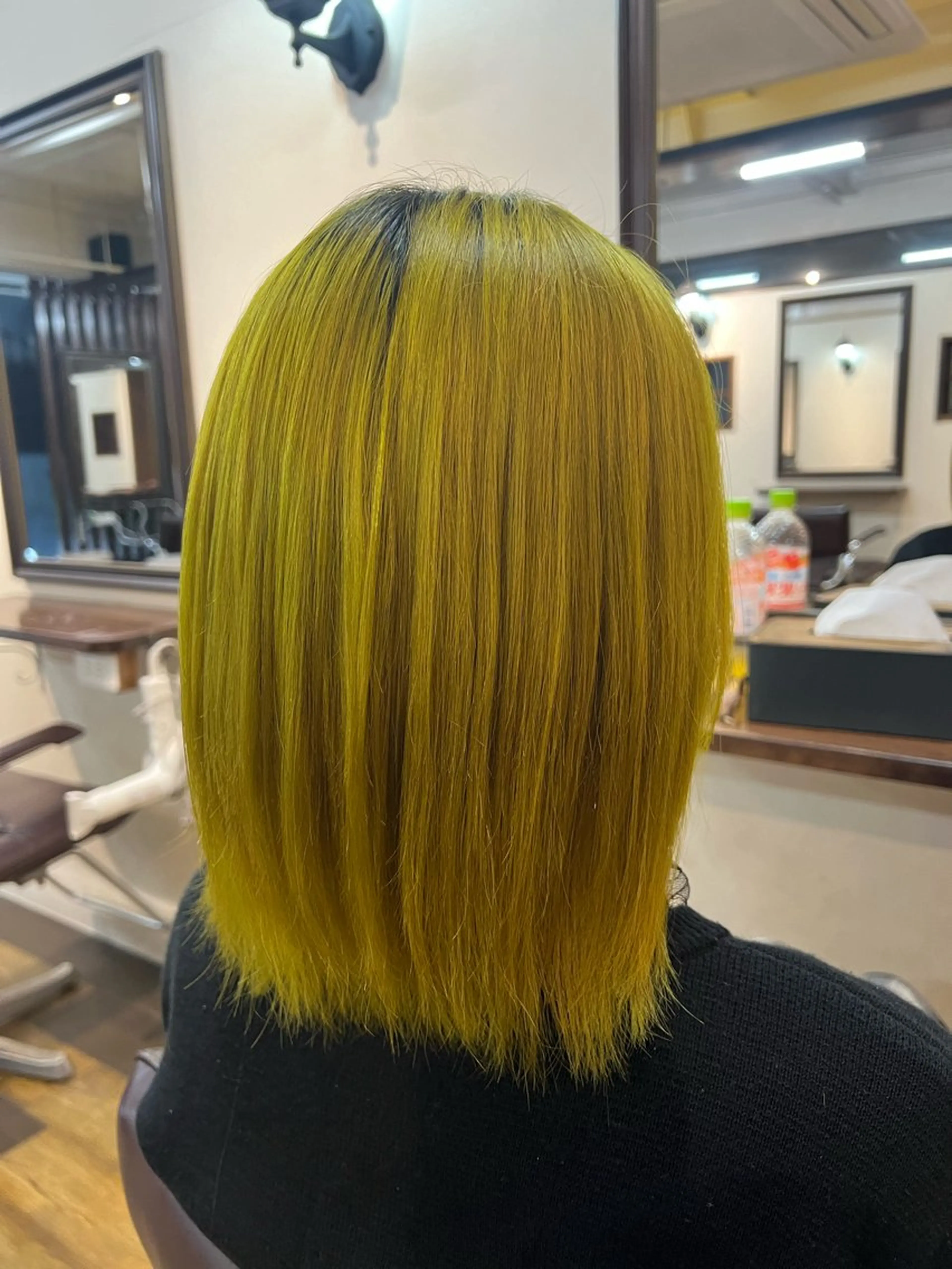 ミディアム カラー イエローカラー 大西 碧海のヘアスタイル