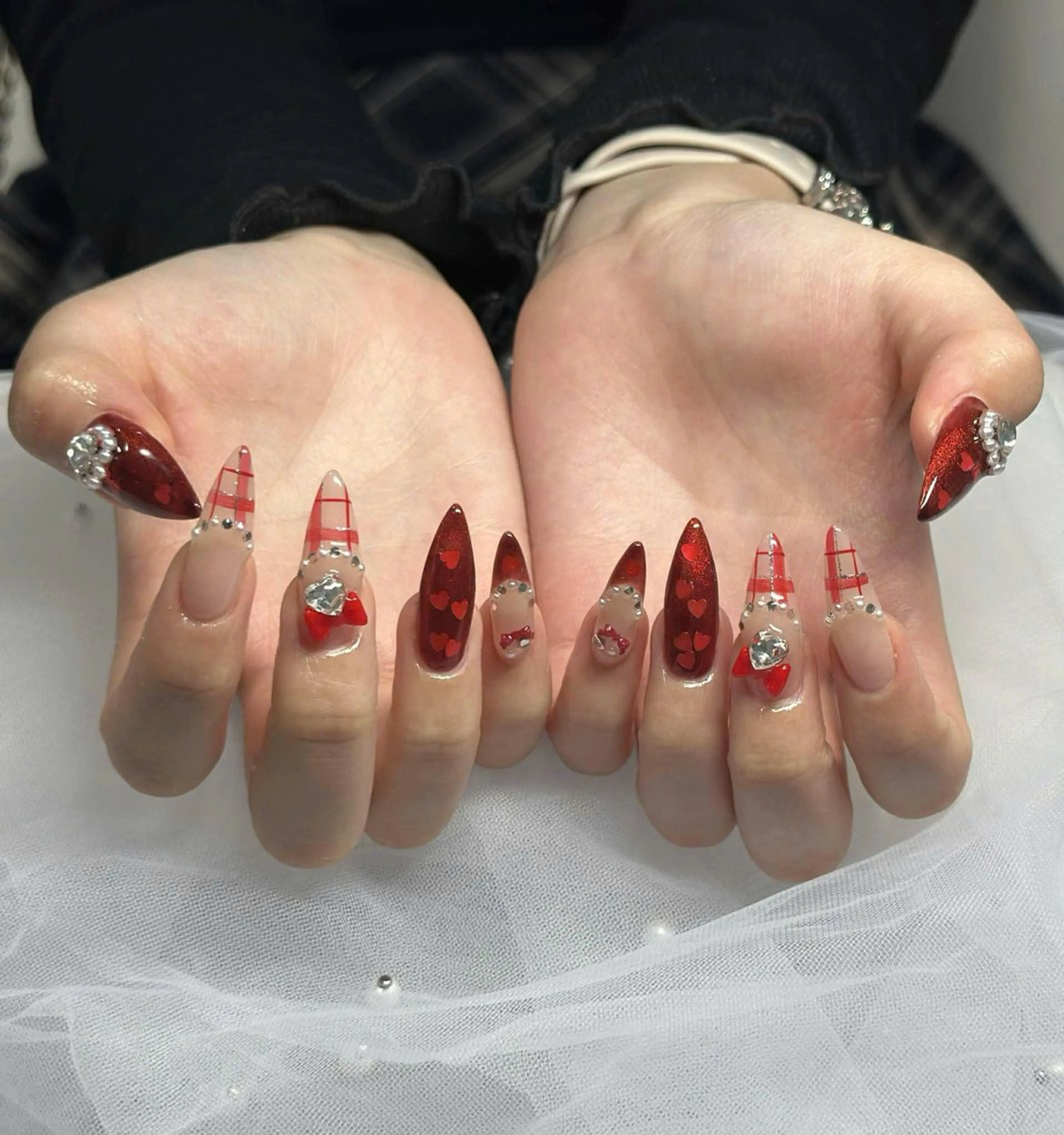 ネイル フレンチネイル ジェルネイル ガラスフレンチ ハロウィン ハート ハンドネイル H.baby Nail Salonのネイルデザイン