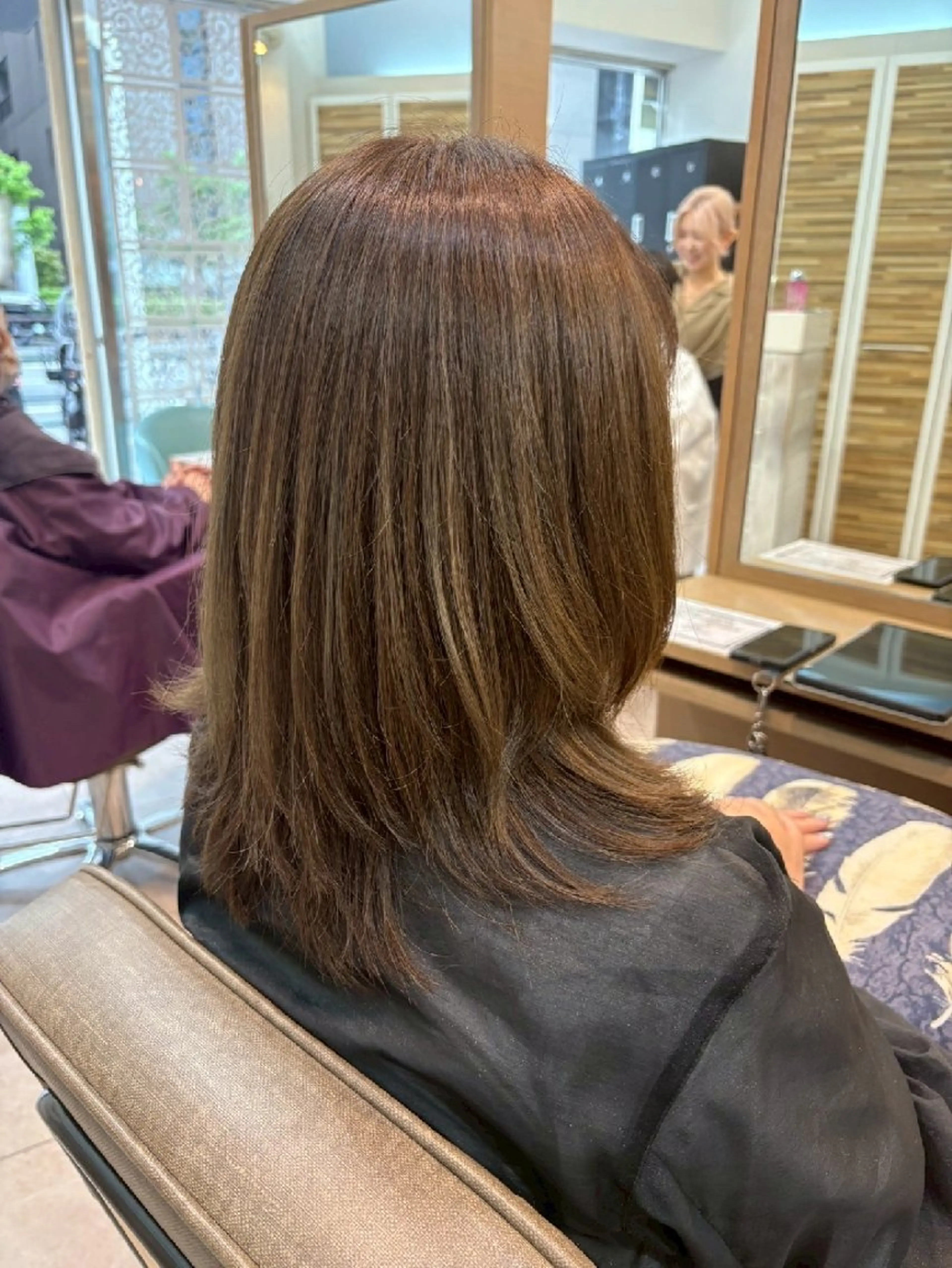 セミロング カラー 吉永 楓のヘアスタイル