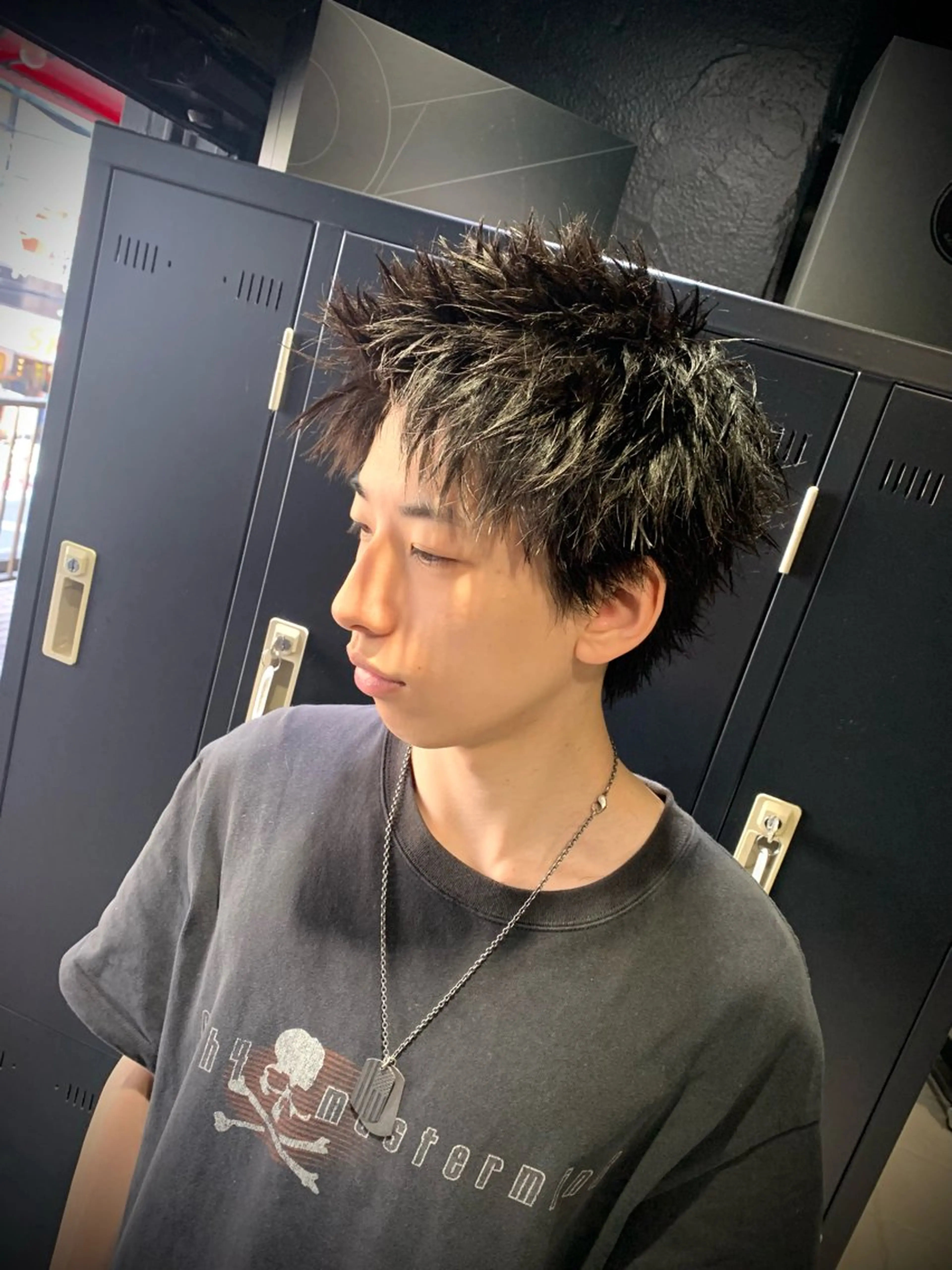 ショート メンズ スパイキーショート ショートヘア カット ヘアセット メンズパーマ/難波/ 心斎橋　室園亮佑のヘアスタイル