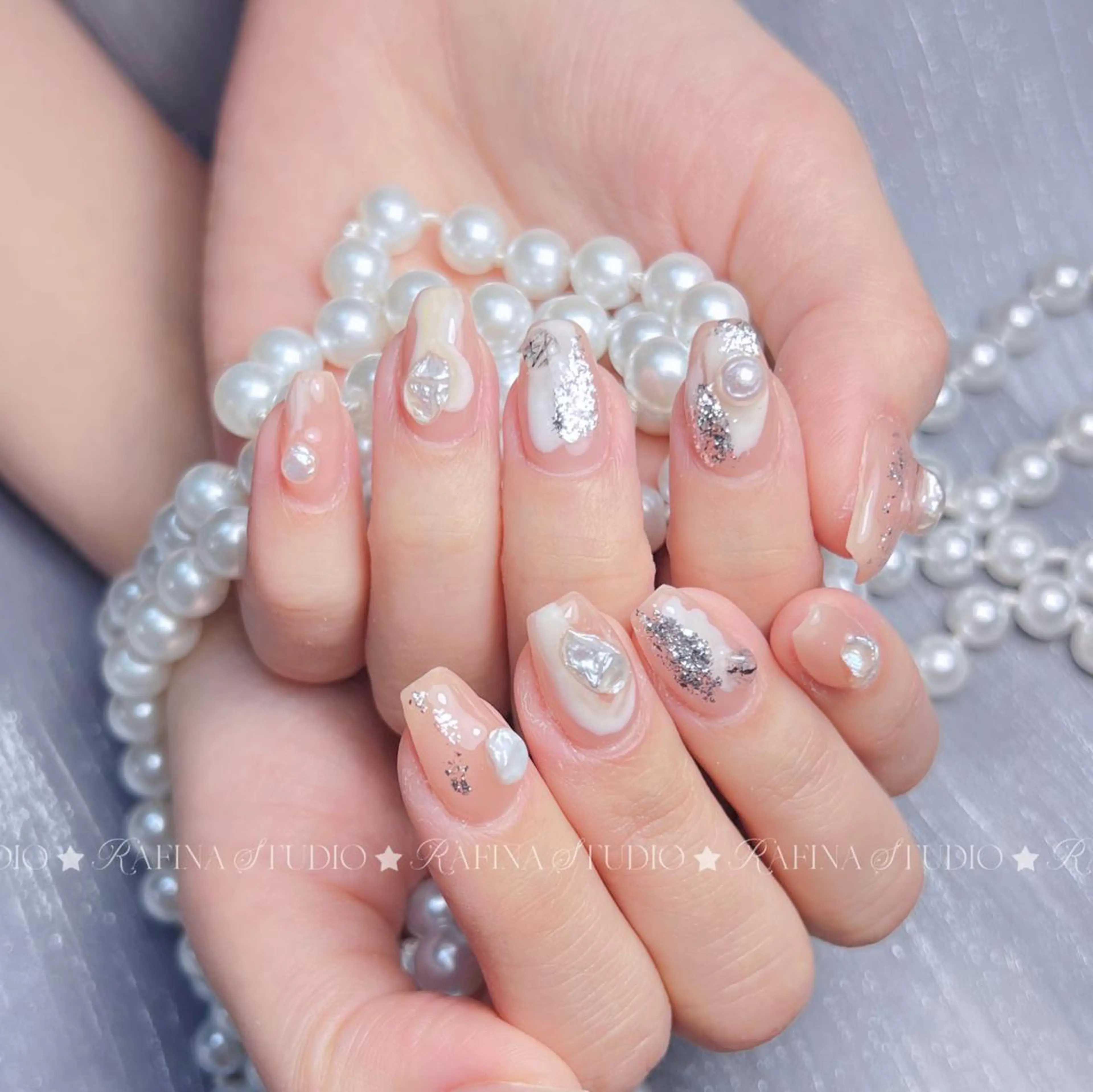 ネイル 玲央 YOYOのネイルデザイン