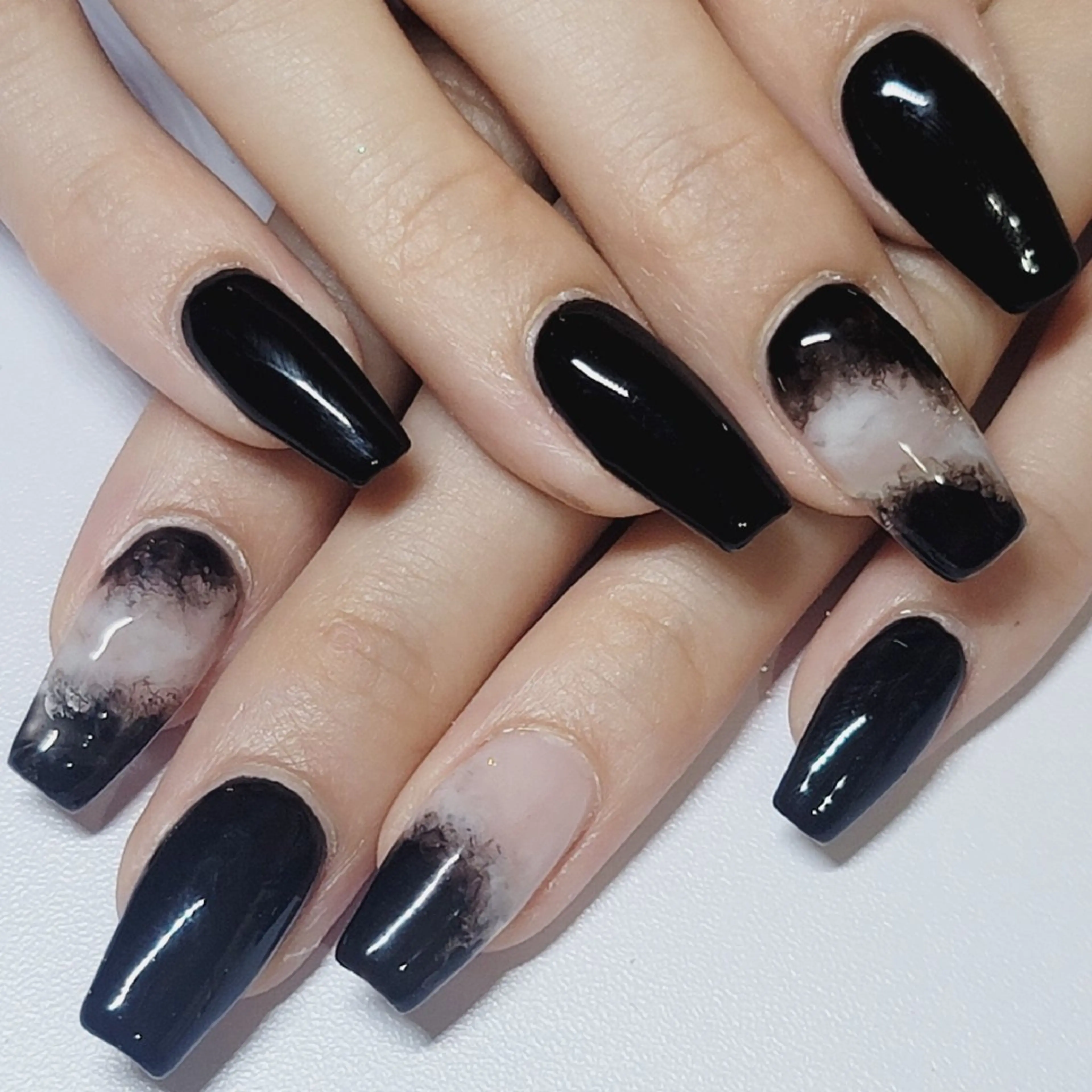 ネイル アートネイル 大理石ネイル(マーブル) ワンカラーネイル ホワイト ハンドネイル よしだ ひろきのネイルデザイン