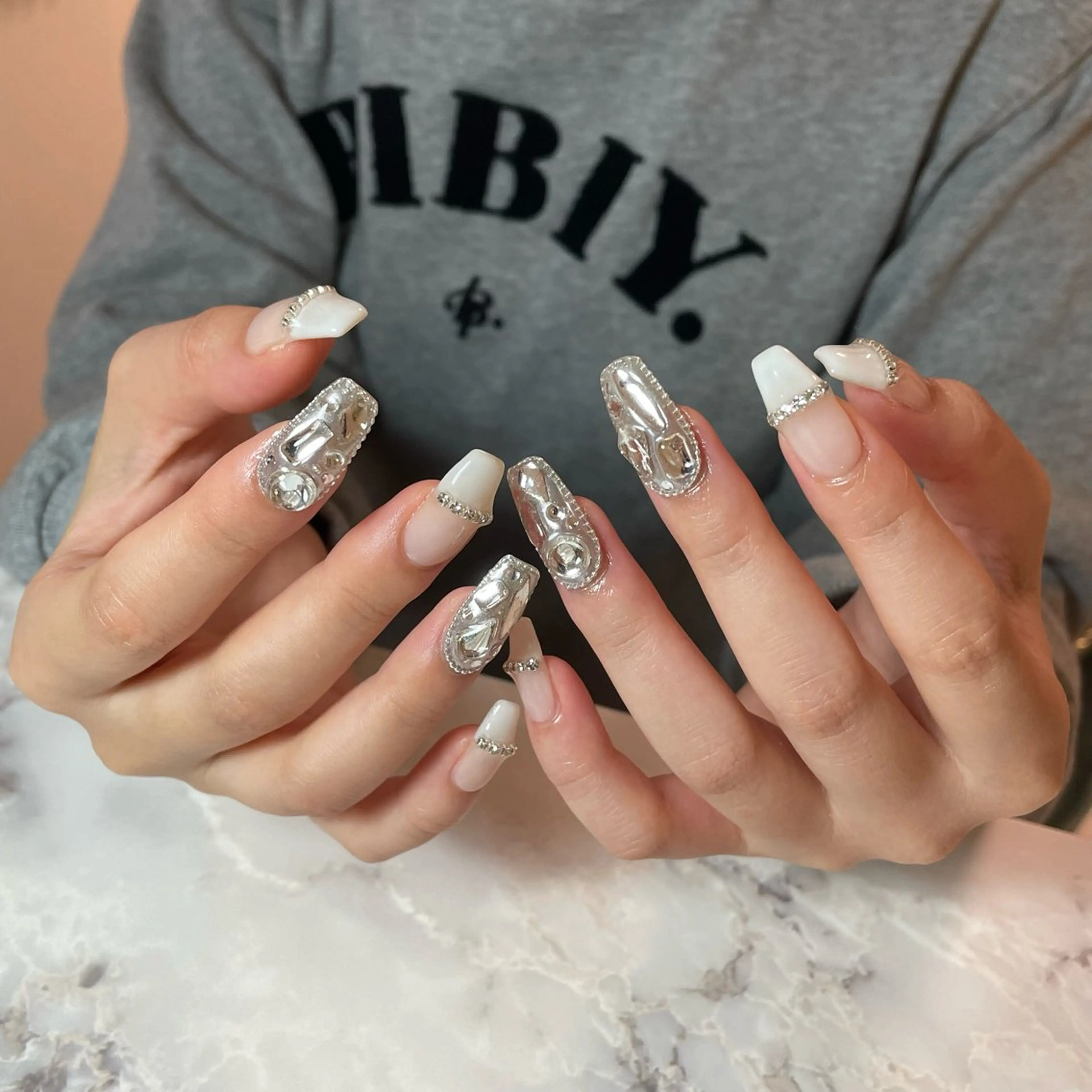 ネイル Ami 🦥のネイルデザイン