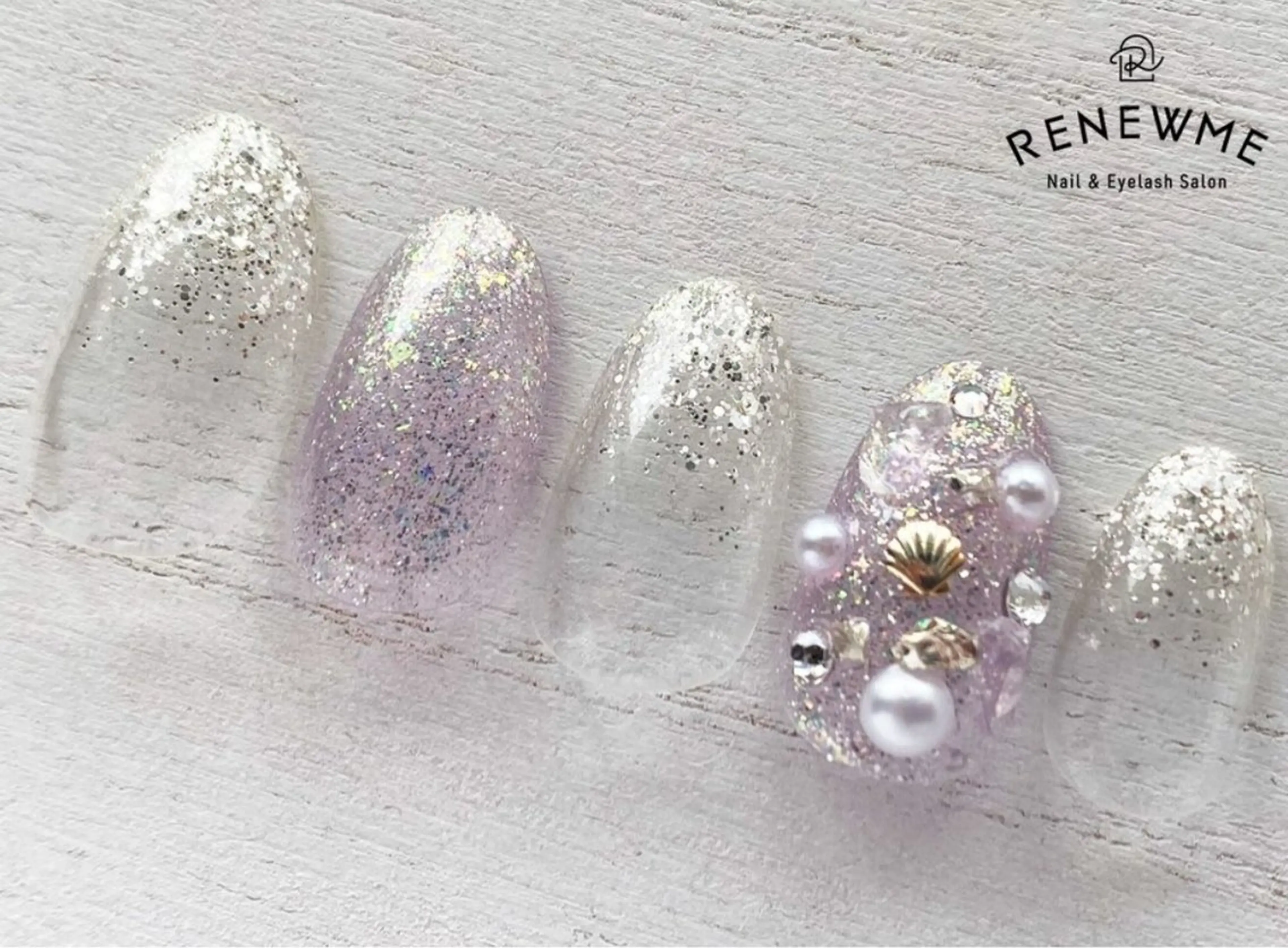 ネイル レニューム祖師ヶ谷大蔵店所属・RENEWME Senaのネイルデザイン