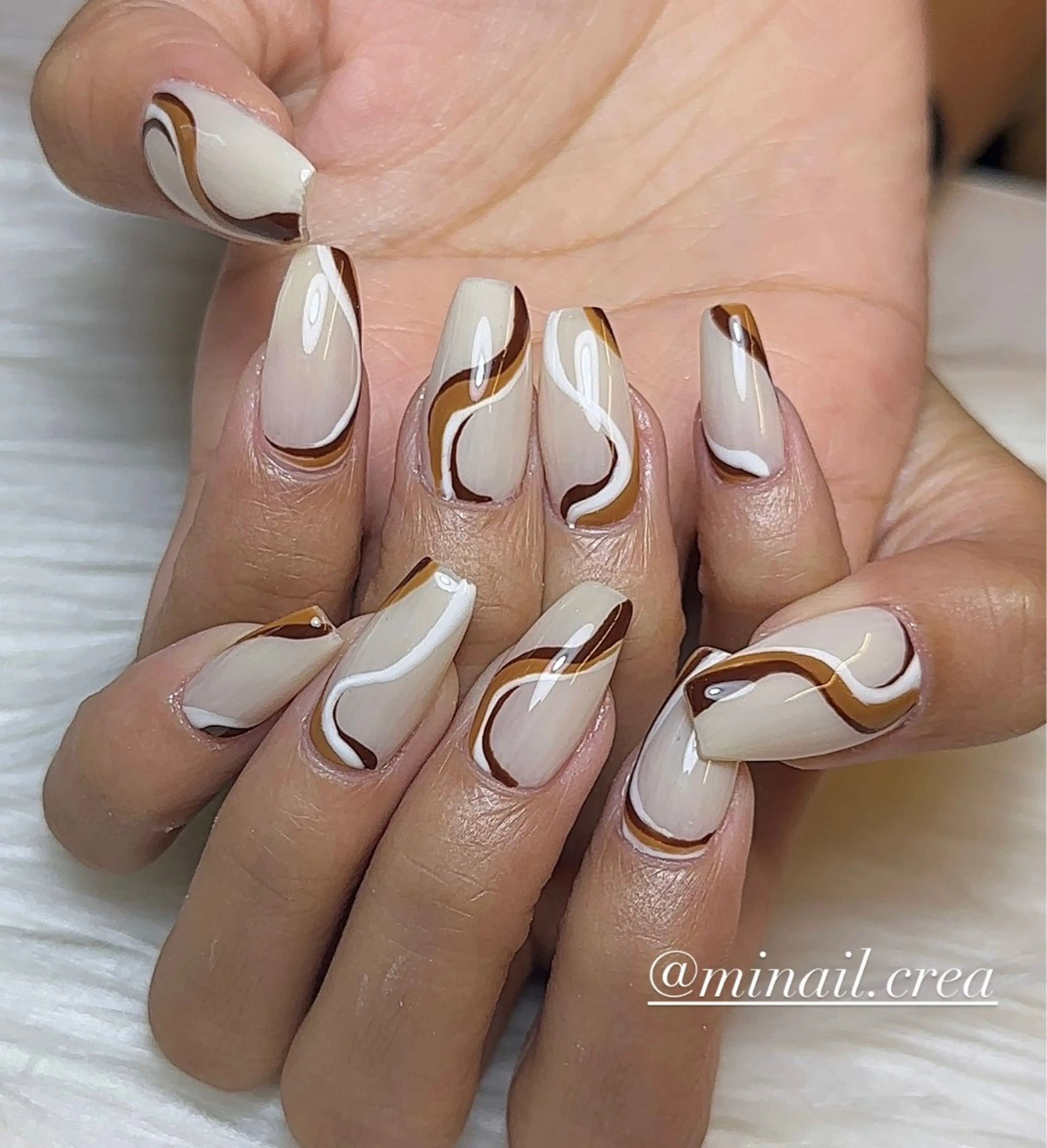 ネイル ブラウン ロングネイル スカルプネイル ハンドネイル CRéA　-private nailsalon-所属・CReA nailのネイルデザイン