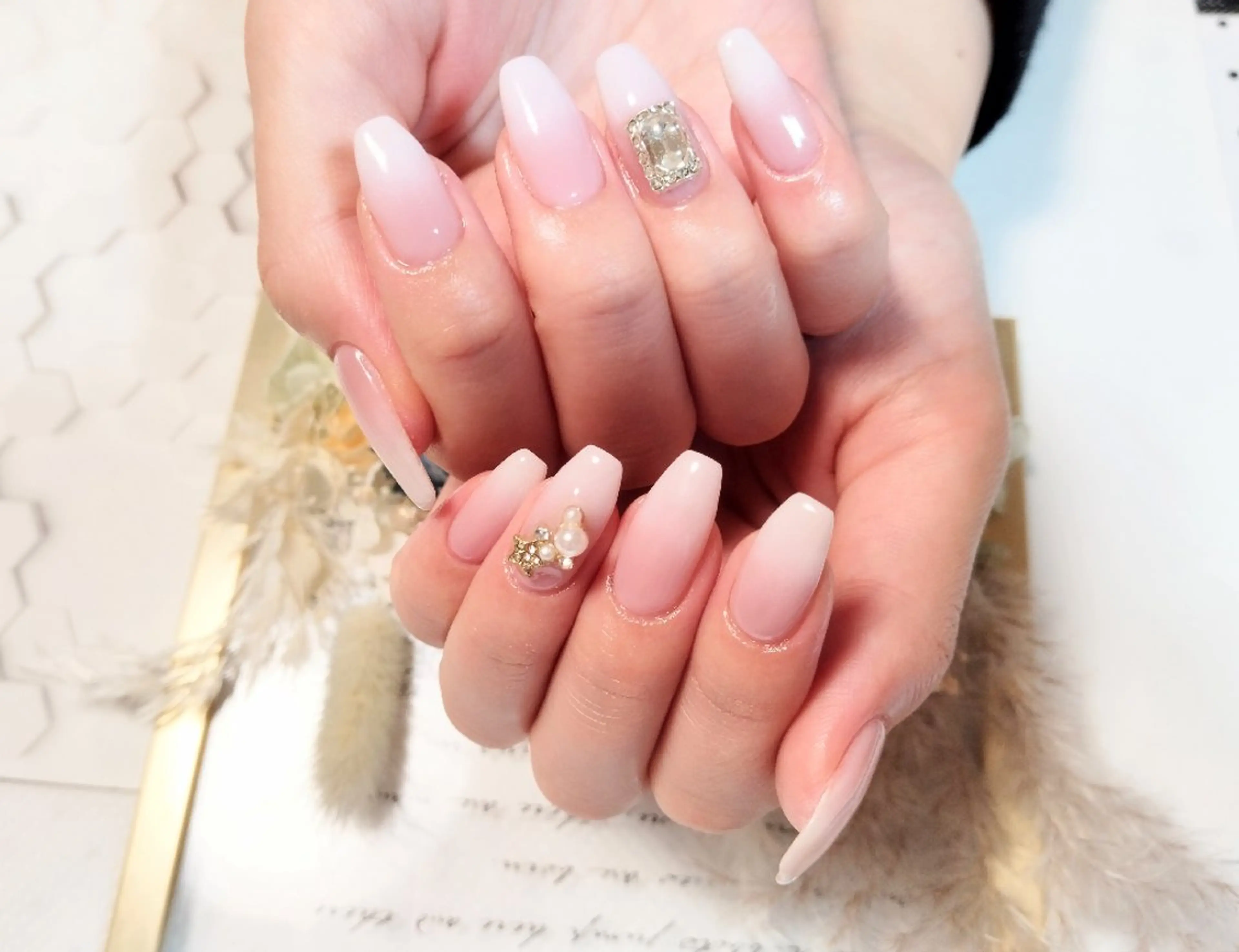 ネイル ハンドネイル ハンドケア ＤI'A ネイルサロンのネイルデザイン