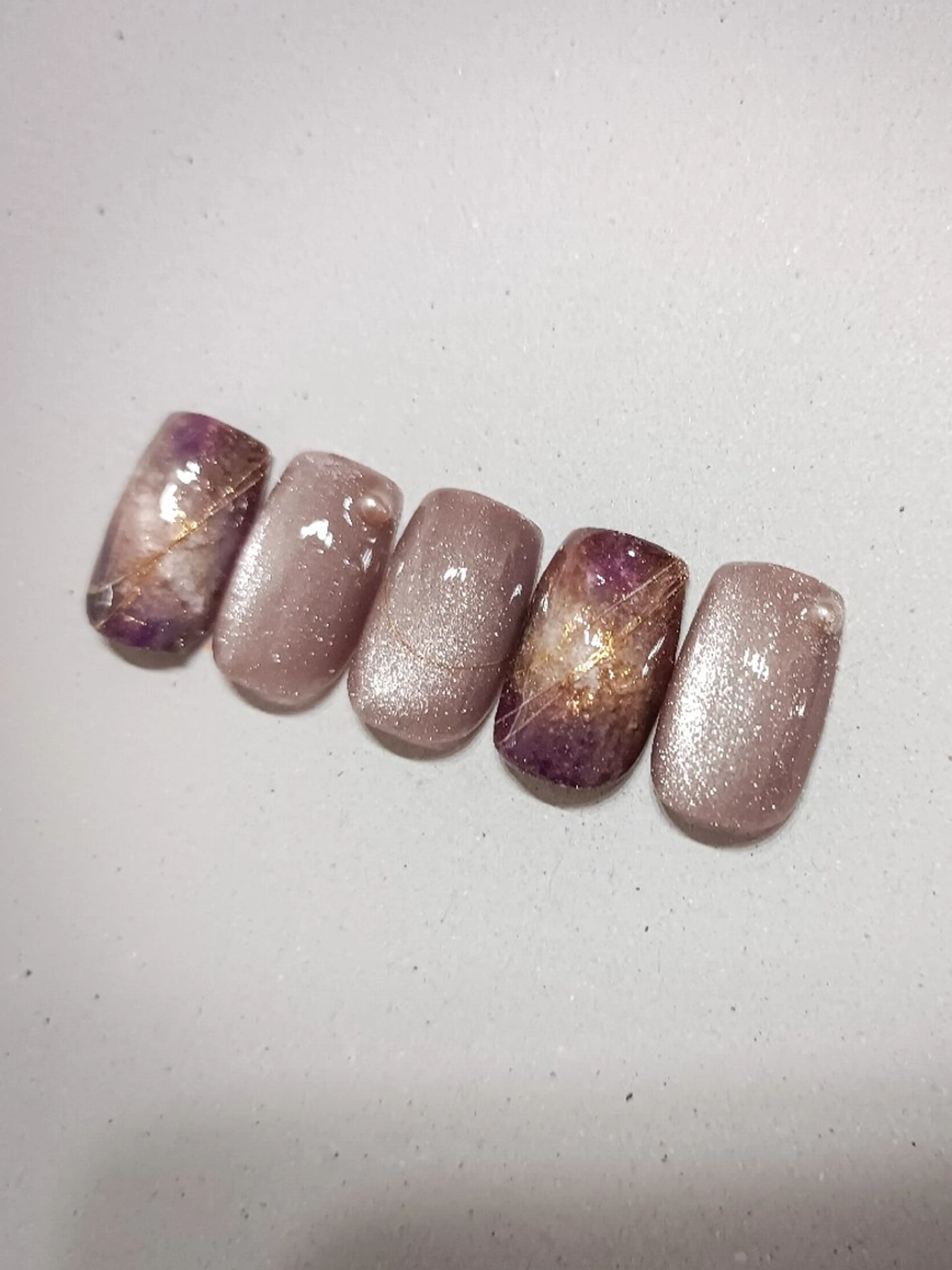 ネイル Legit nail salonのネイルデザイン