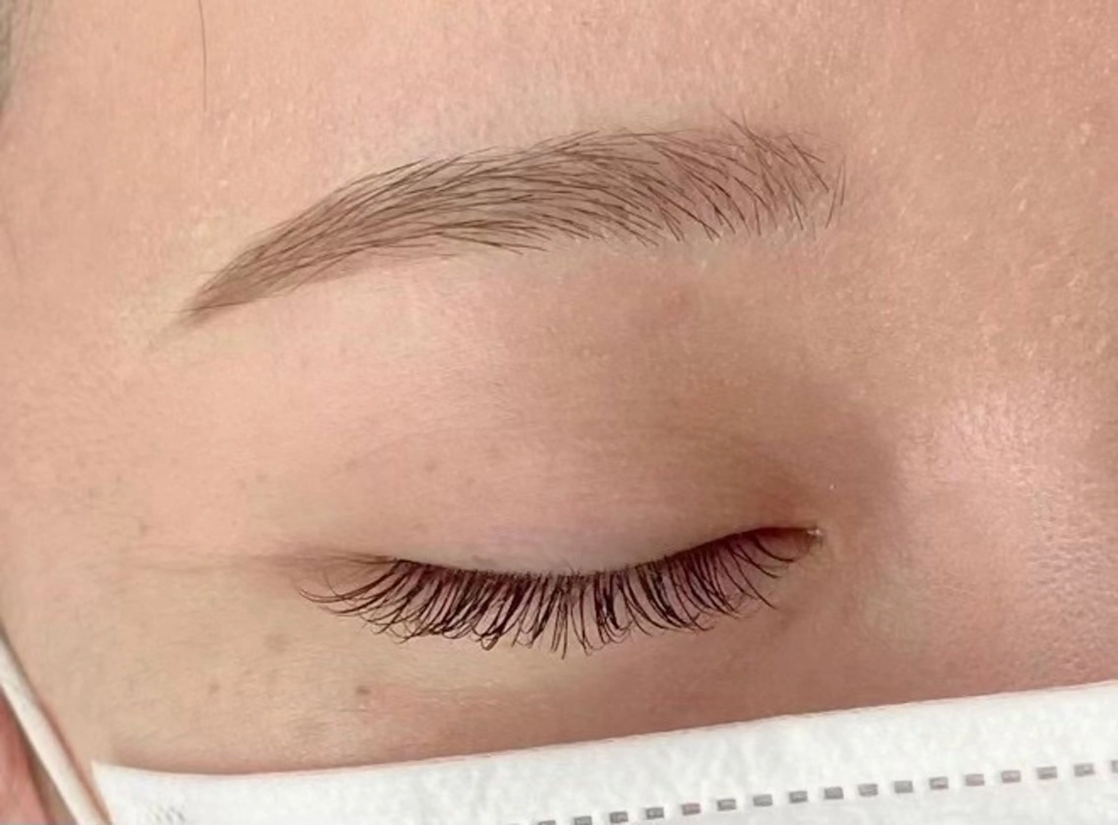 アイブロウ pam  eyelash & brow所属・pam 櫻場のマツエク・マツパデザイン