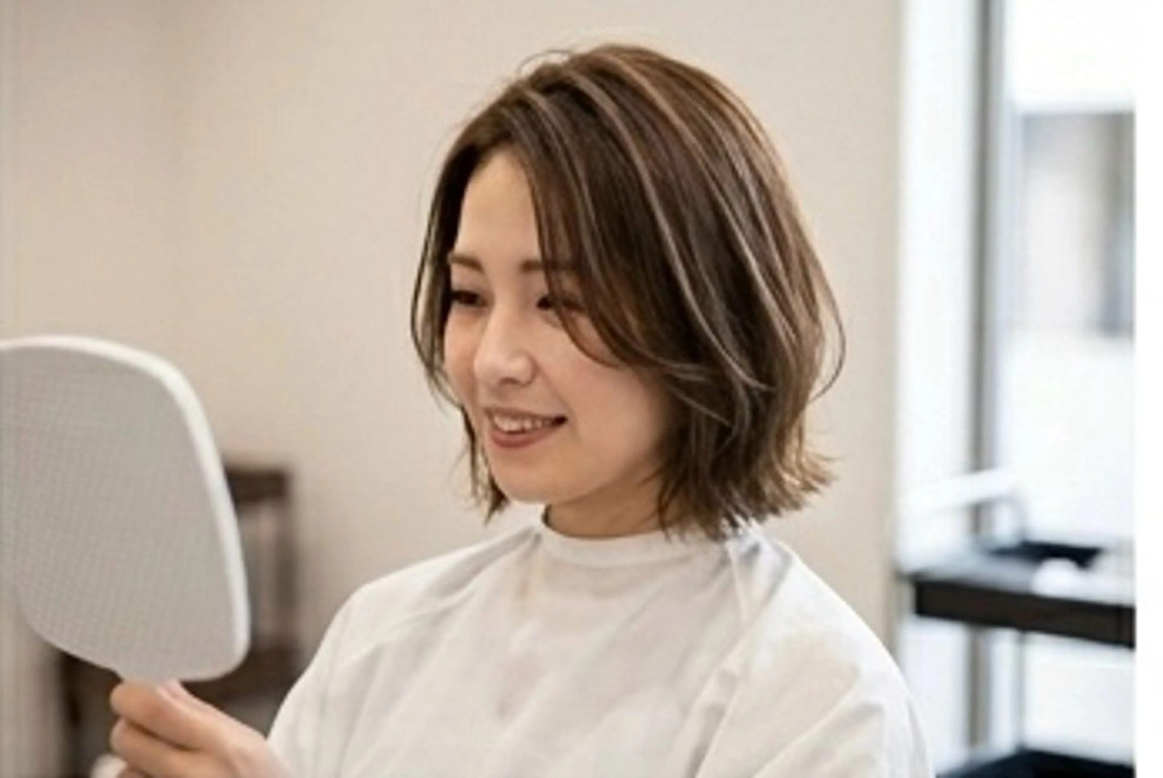 カット・カラーの写真