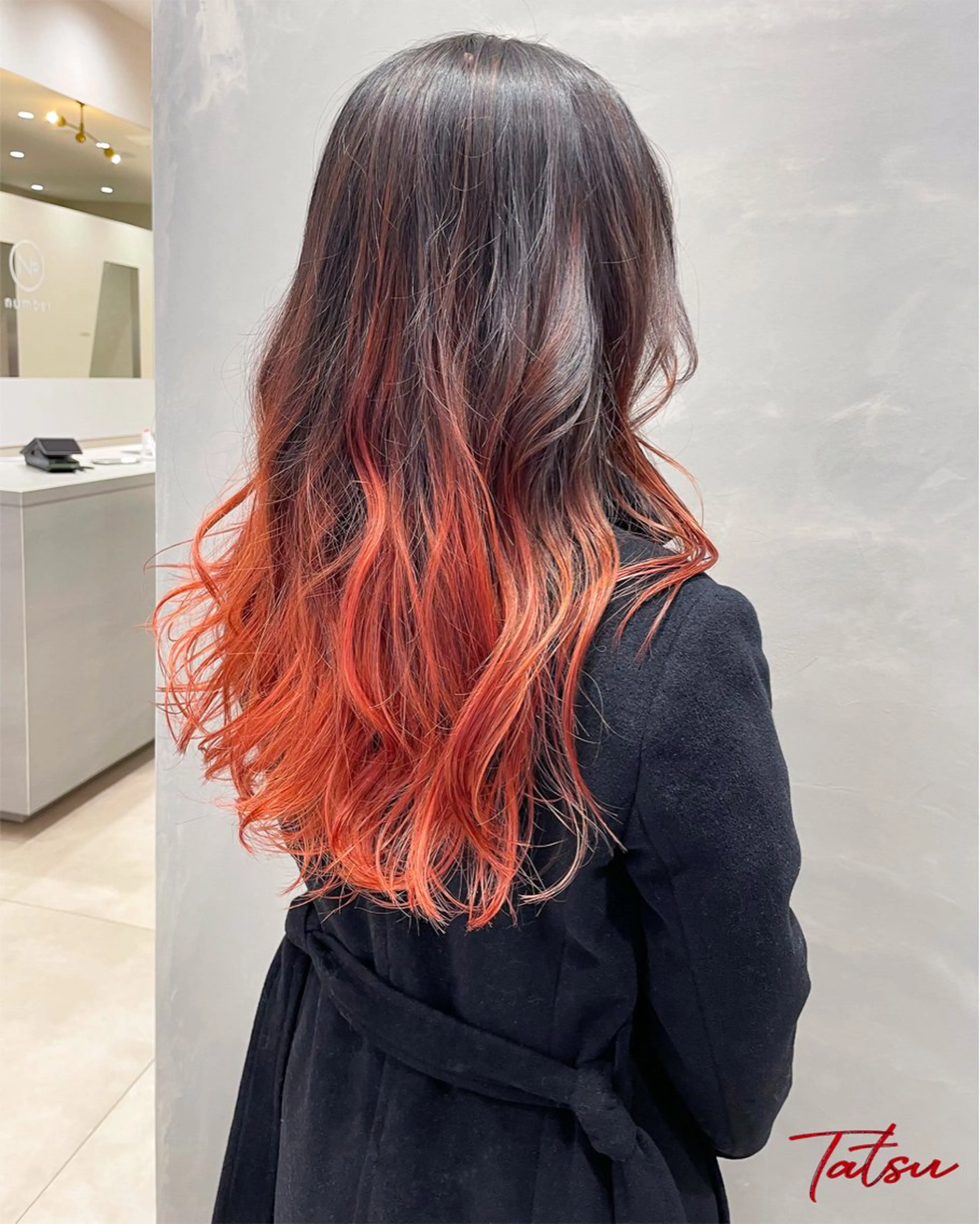 ロング カラー ブリーチ カット ヘアカラー Tatsu/newi 大分 ハイトーンのヘアスタイル