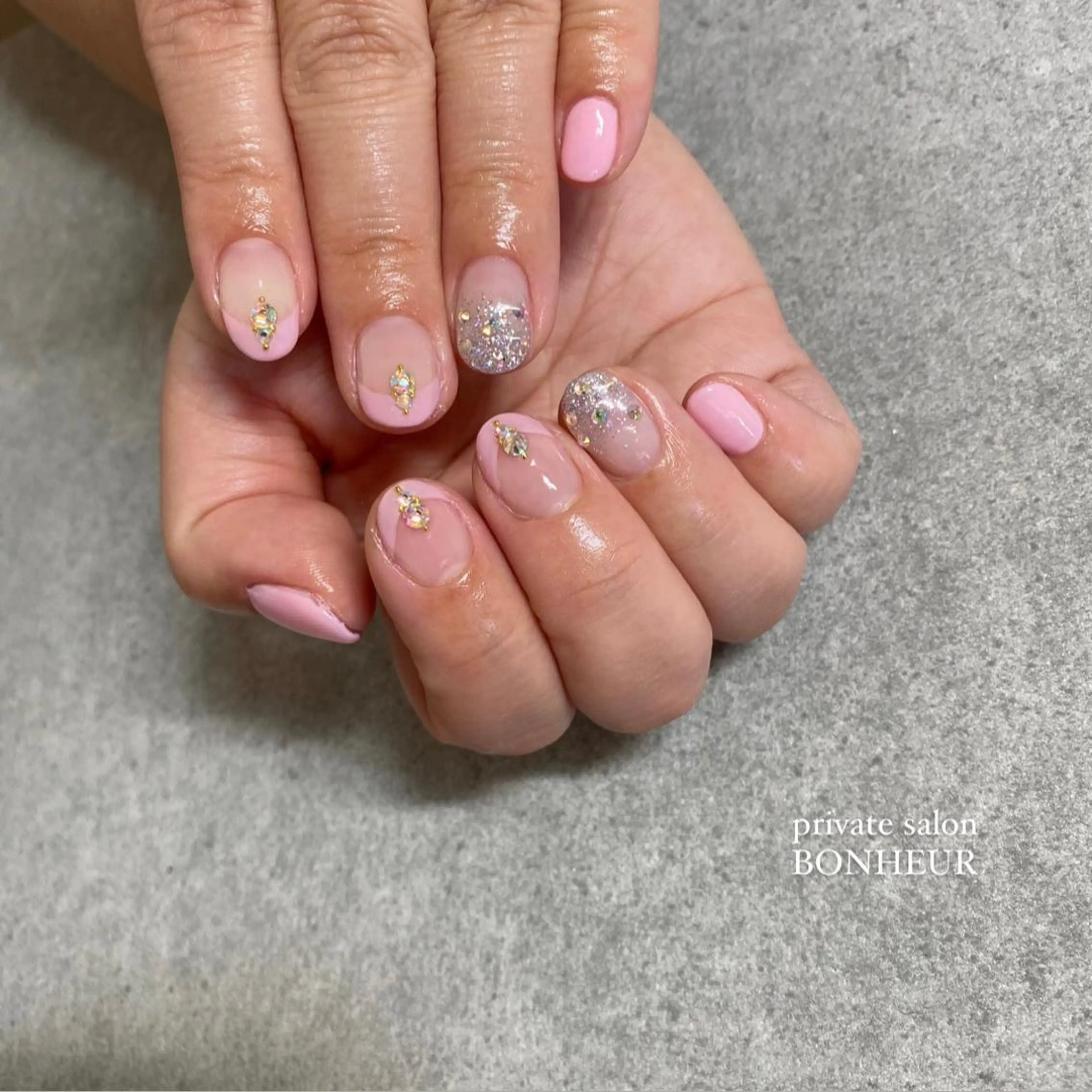 ネイル ハンドネイル BONHEUR Annaのネイルデザイン