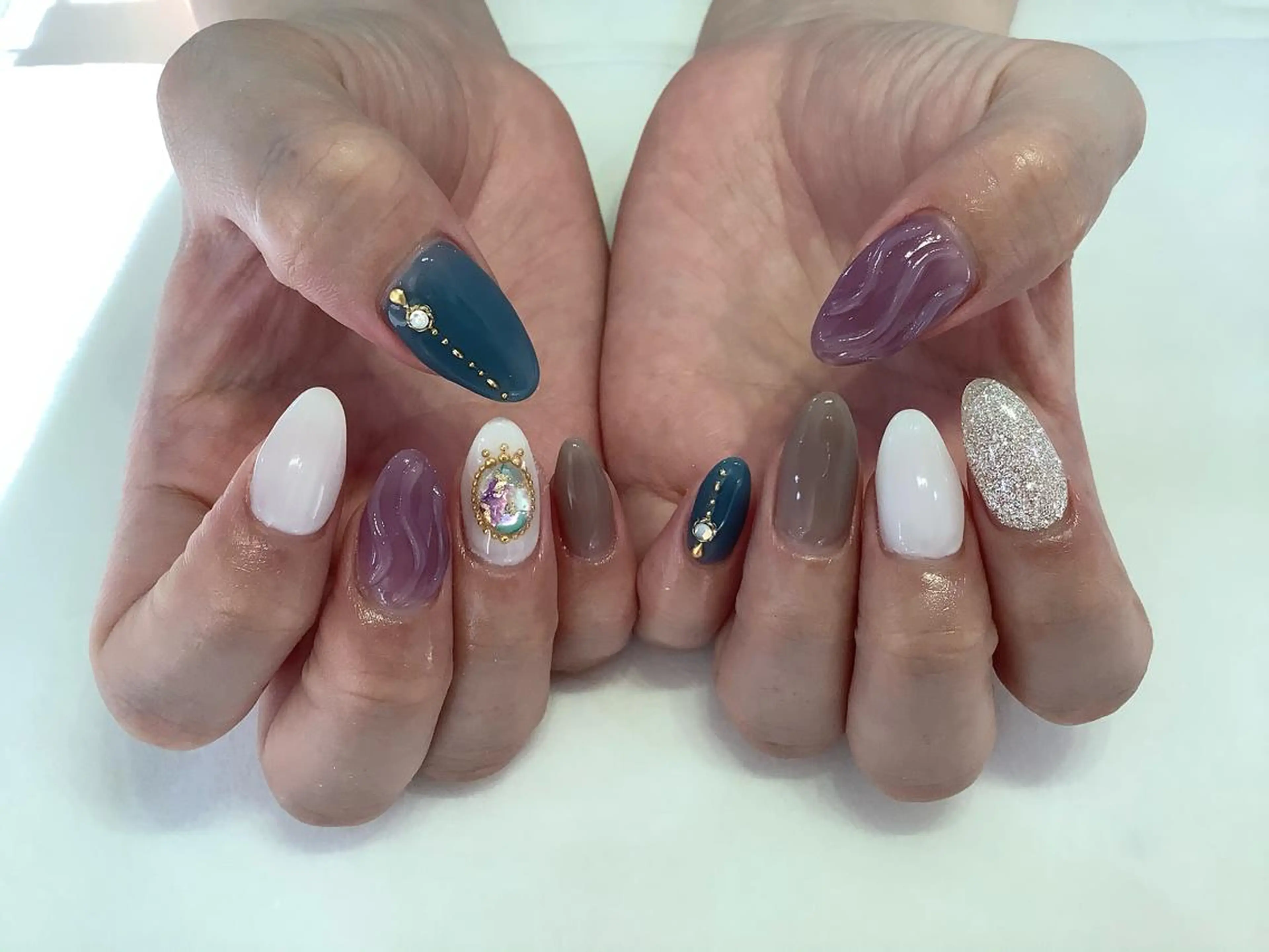 ネイル 💎🐰 saki. m 🐰💎のネイルデザイン