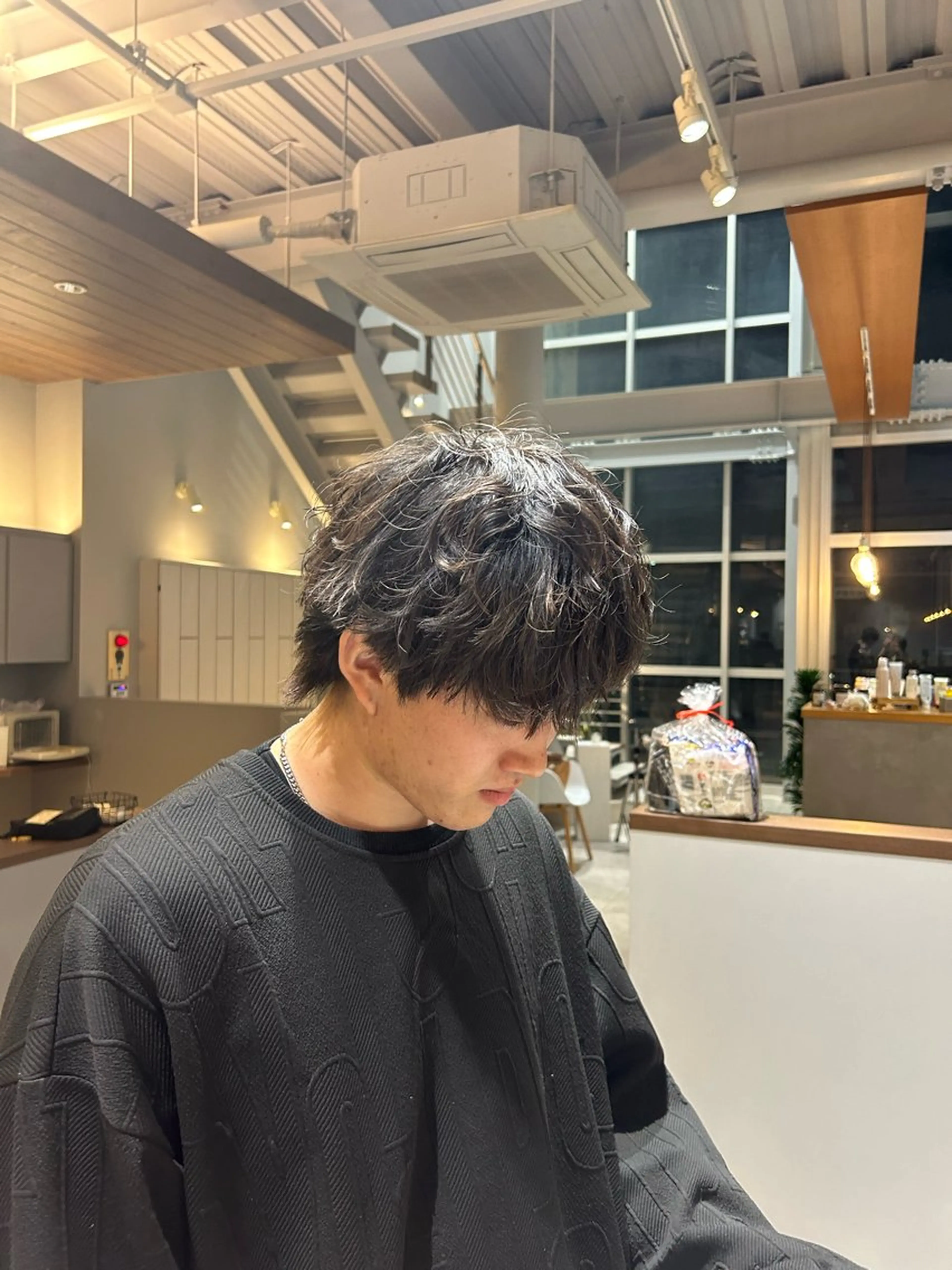 ショート メンズ マッシュウルフ マッシュ メンズウルフカット ウルフカット EMA PIVOT所属・西岡 桂治のヘアスタイル