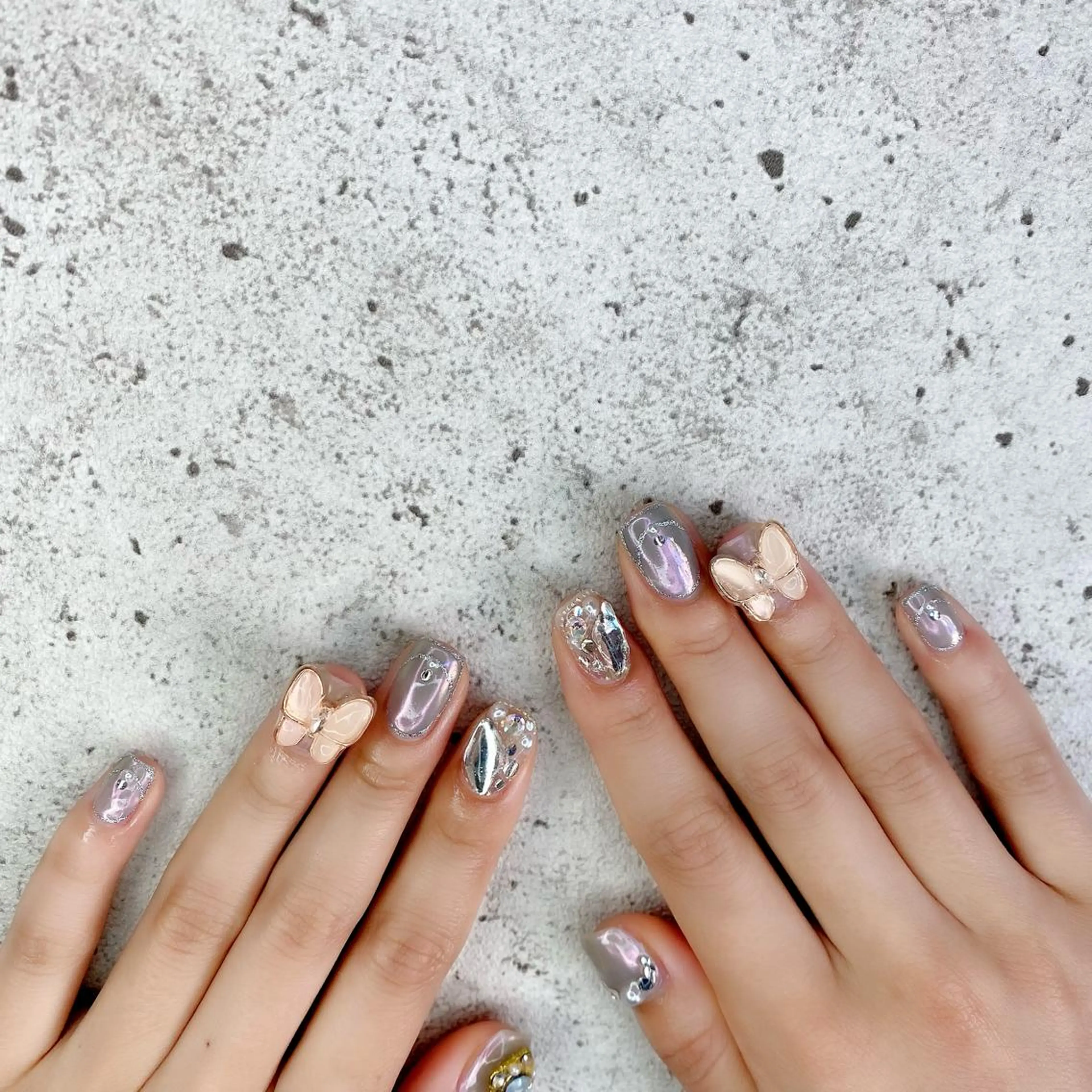 ミディアム カラー パーマ ヘアアレンジ メンズ キッズ ネイル マツエク・マツパ アイブロウ 成人式 成人式 オーロラネイル 成人式 Salon Ｋのネイルデザイン