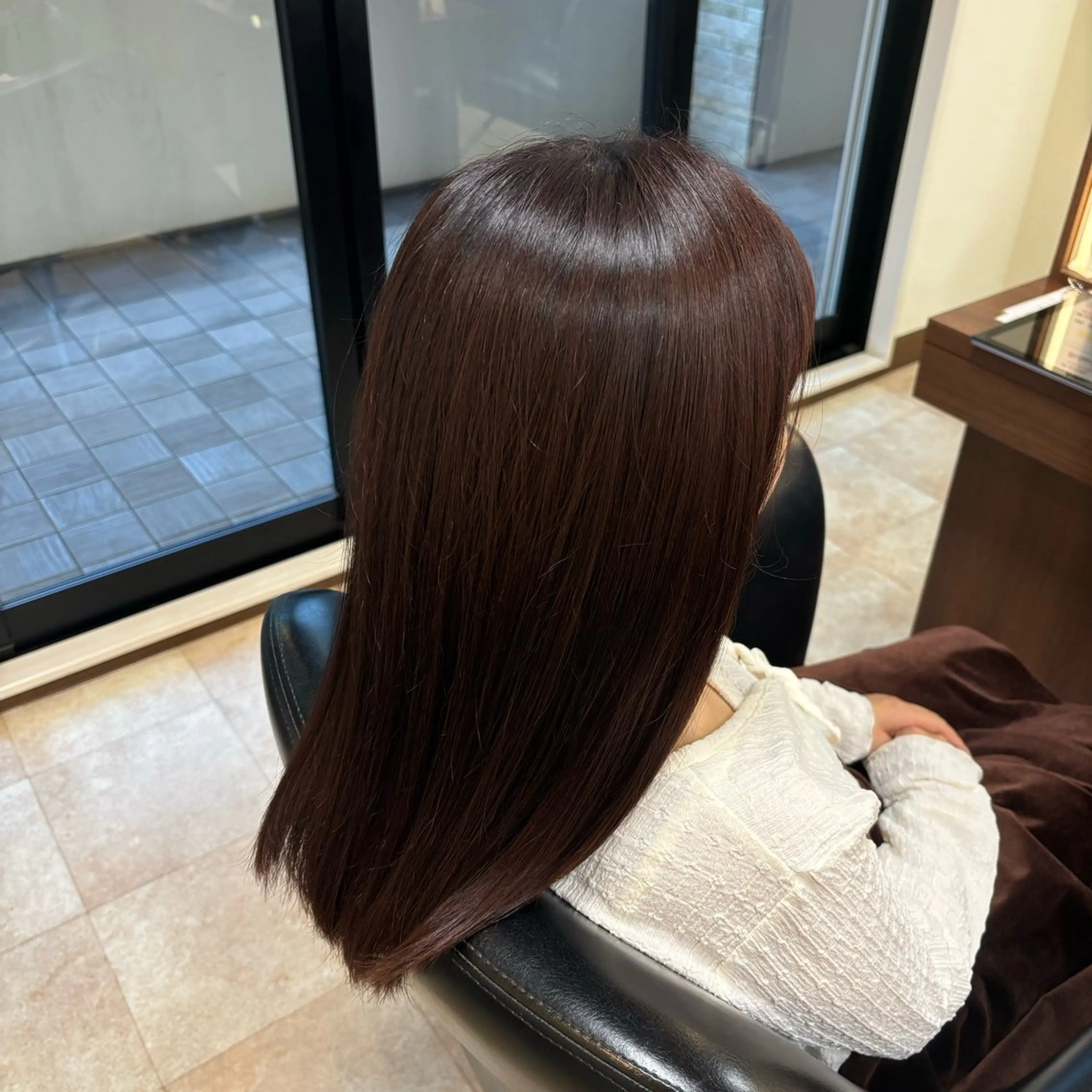 カラー PROSOL 廿日市店所属・大知 眞子のヘアスタイル
