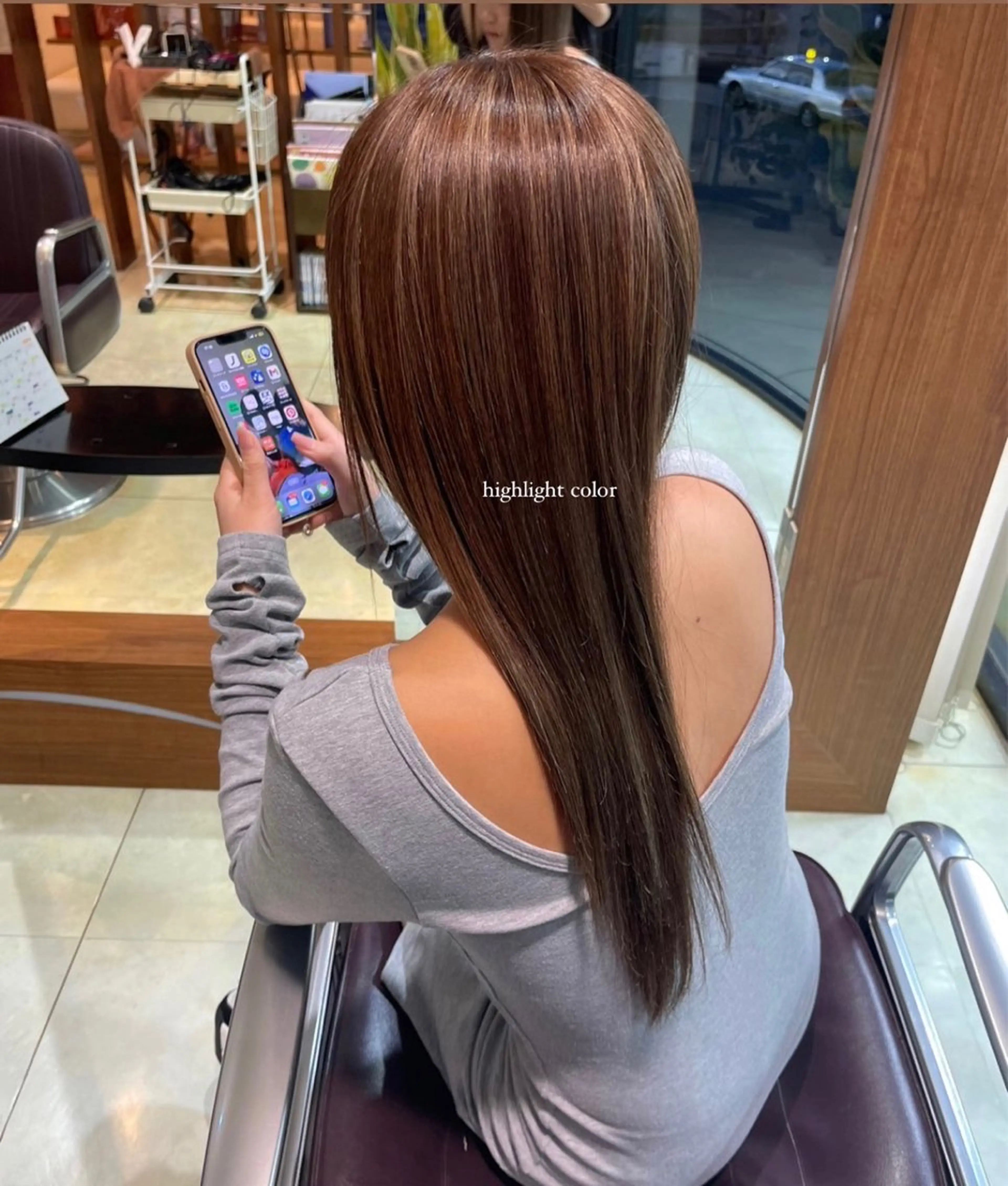 ロング カラー 大野 桃果のヘアスタイル