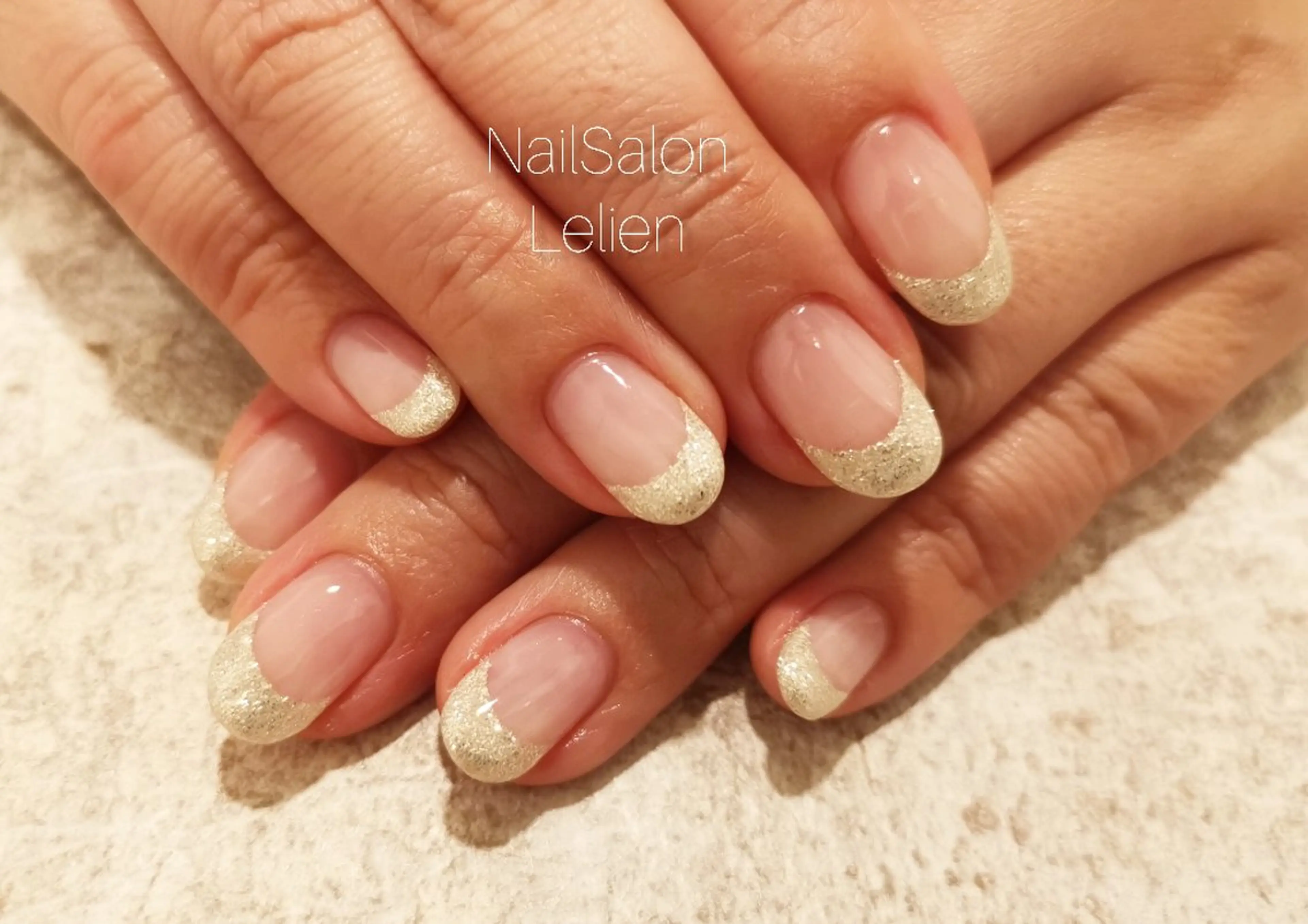 ネイル フレンチネイル ラメ(グリッター) ハンドネイル 人気エリア💖完全個室【ルリエ】所属・ネイルサロン Lelienルリエのネイルデザイン