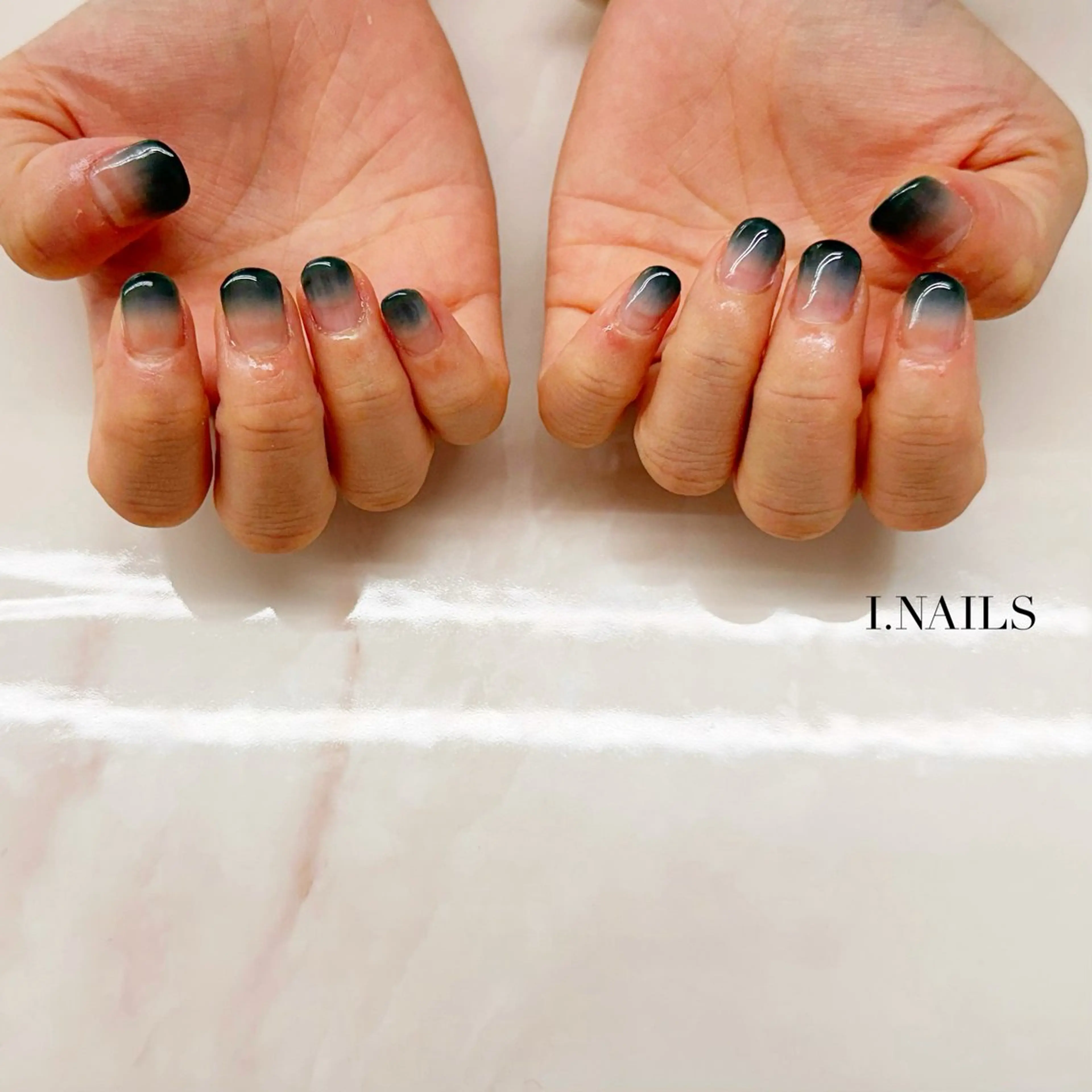 ネイル アイネイルズ所属・早川 梓のネイルデザイン